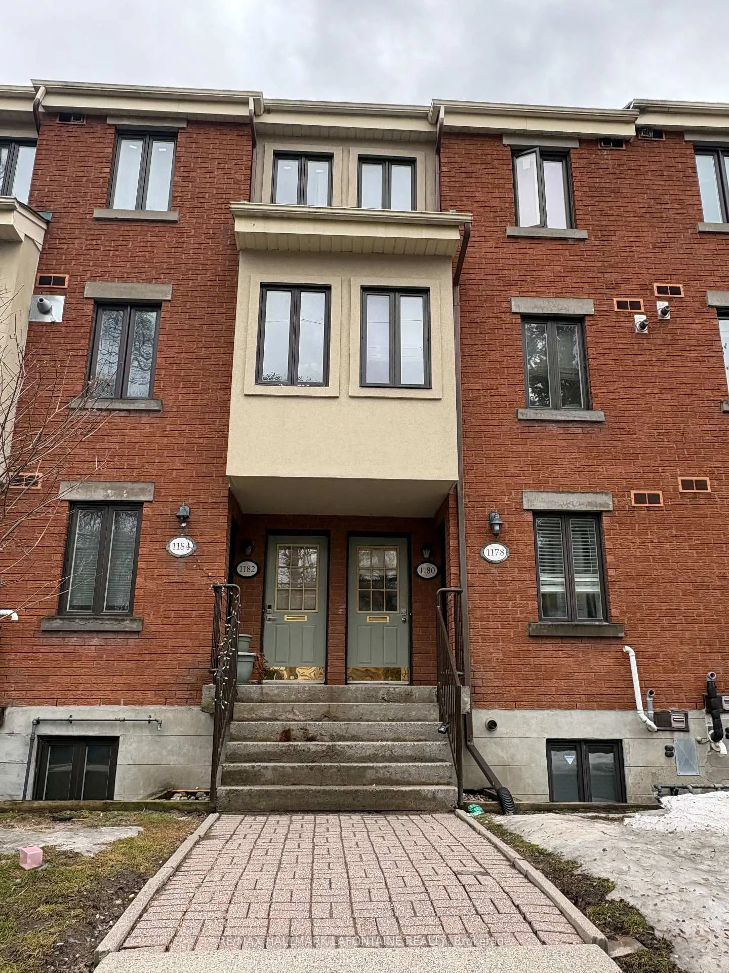 Photo 1 of 1180 Blasdell Avenue, Ottawa, Manor Park — HOMEH