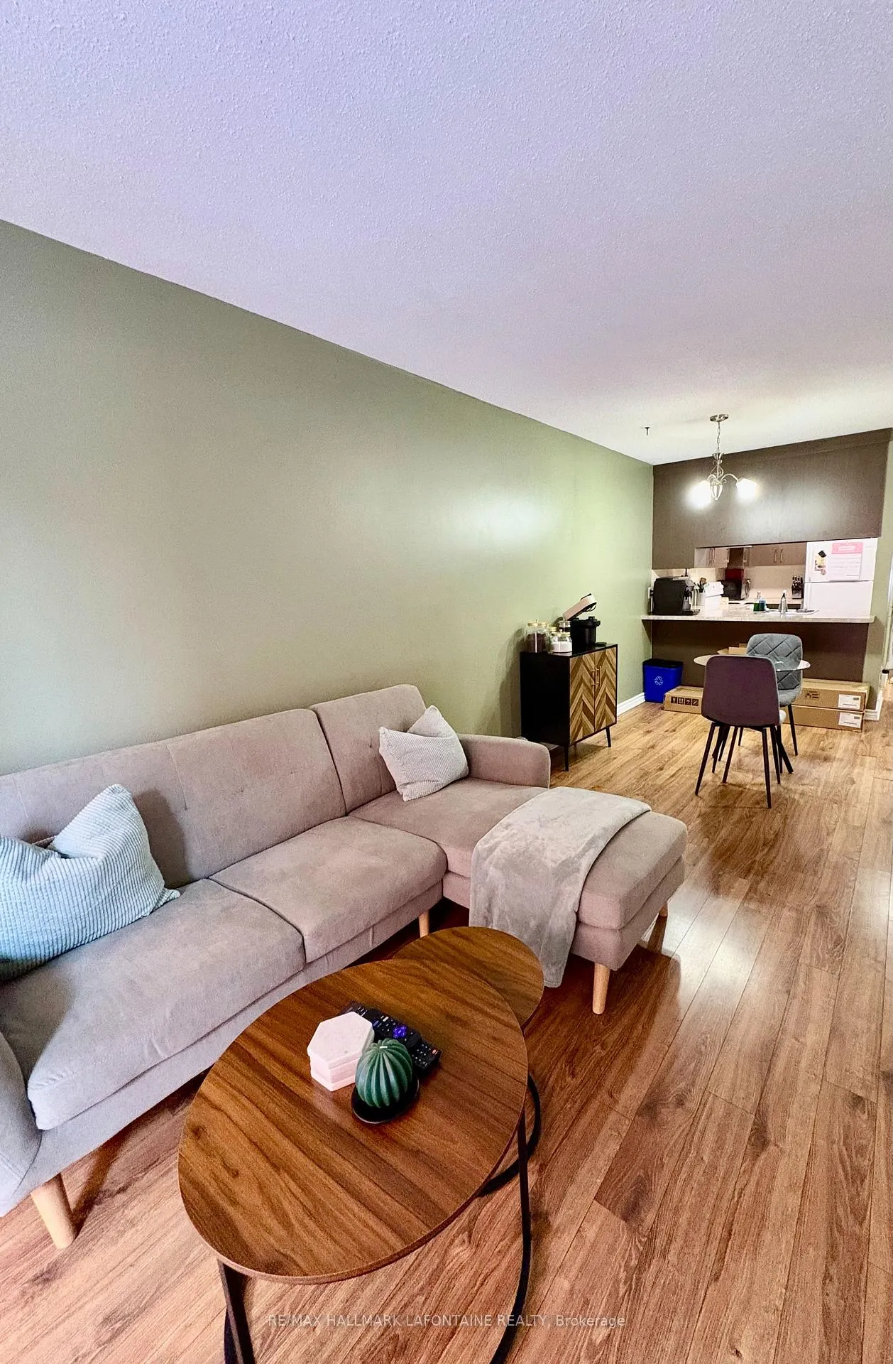 Photo 8 of 1180 Blasdell Avenue, Ottawa, Manor Park — HOMEH