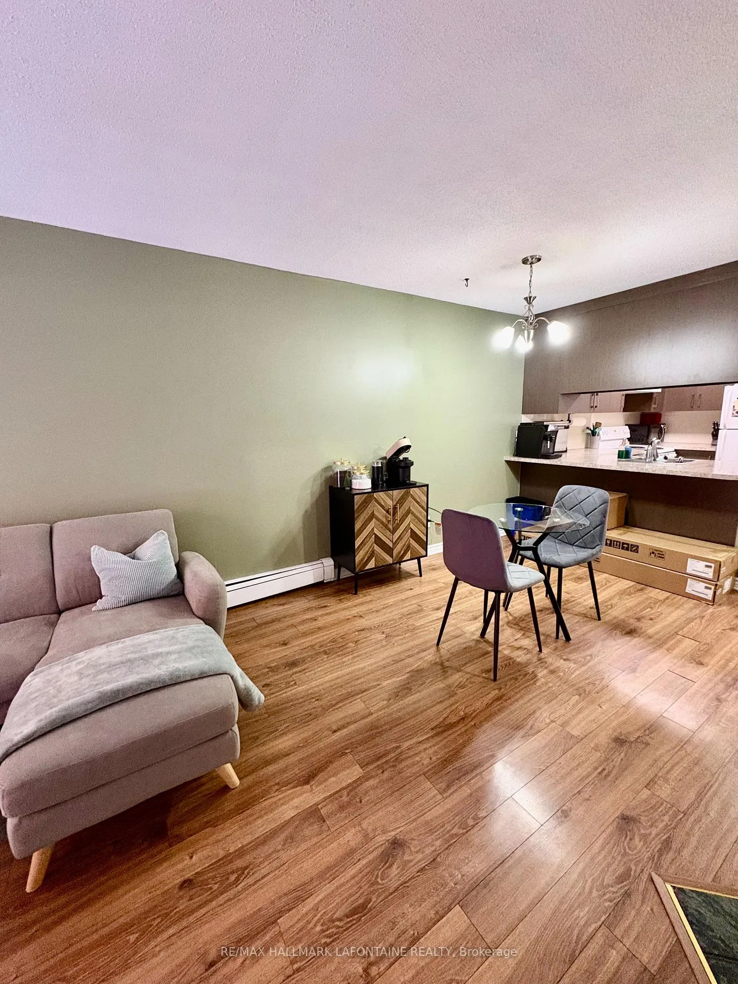 Photo 9 of 1180 Blasdell Avenue, Ottawa, Manor Park — HOMEH