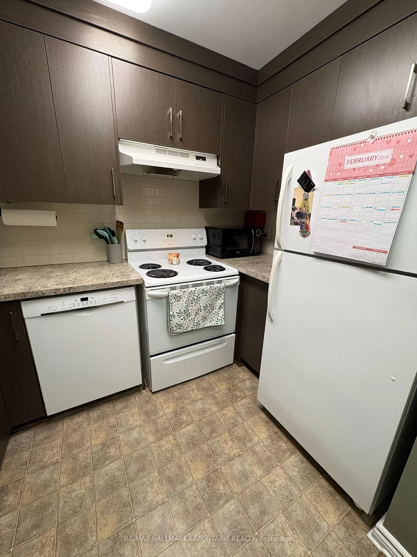 Photo 12 of 1180 Blasdell Avenue, Ottawa, Manor Park — HOMEH