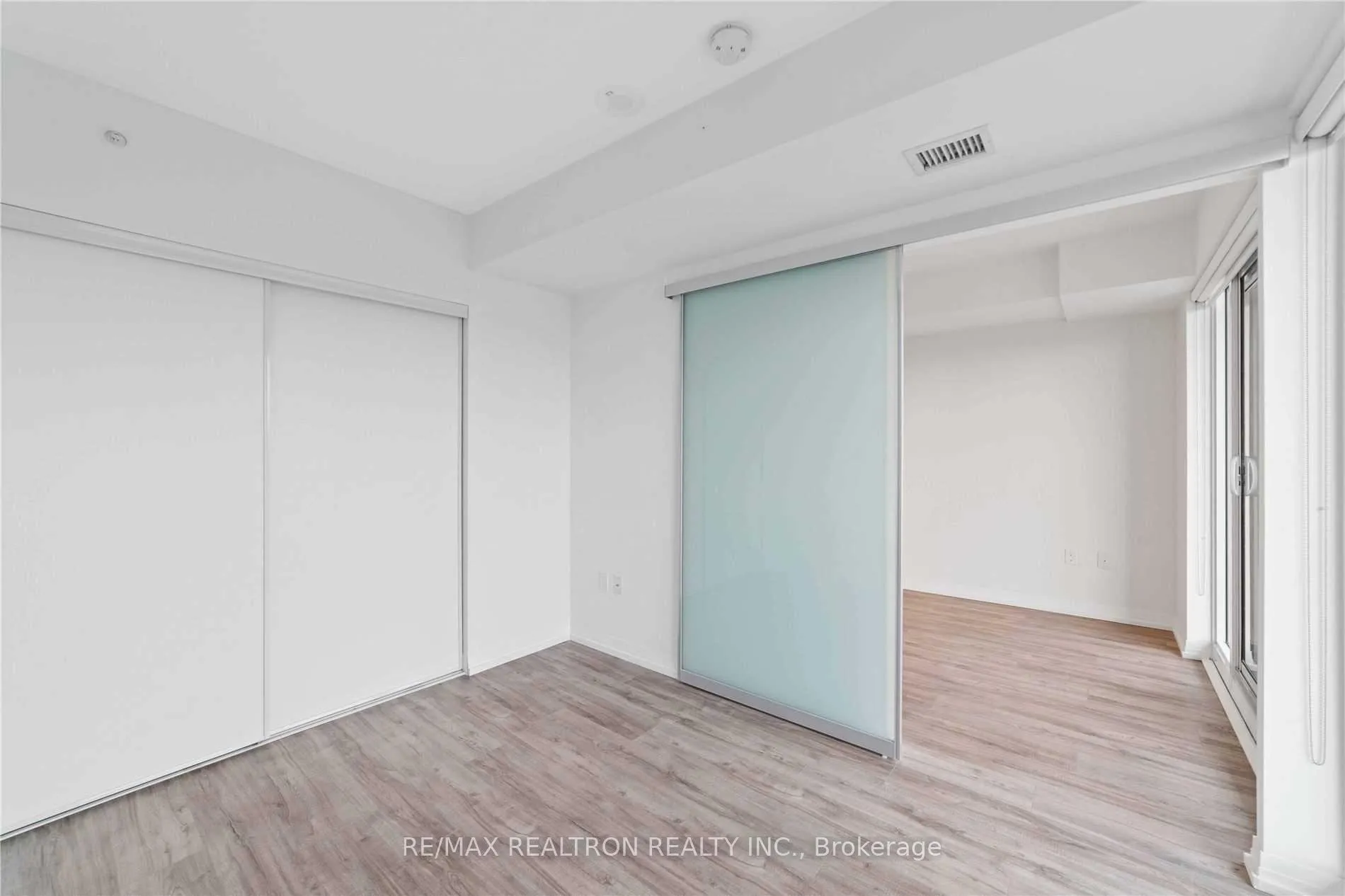 Photo 8 of Unit 2102, 251 Jarvis Street, Toronto, Church-Yonge Corridor — HOMEH