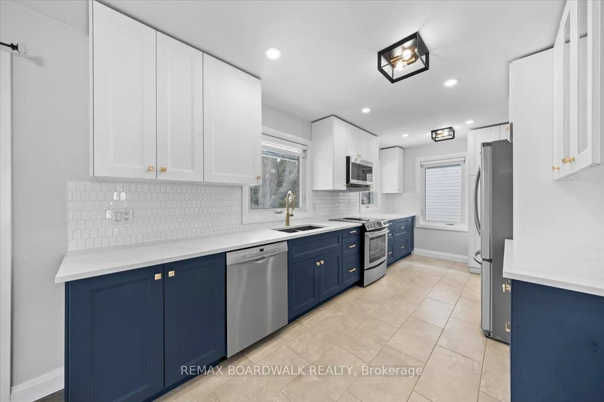 Photo 13 of 21 Turtleback Way Drive, Ottawa, Stittsville (South) — HOMEH