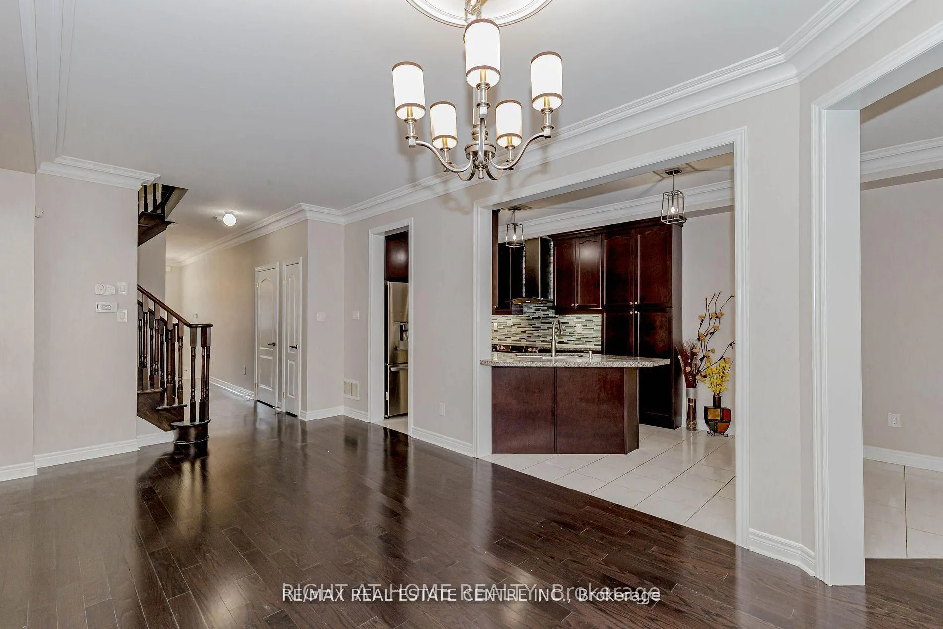 Photo 5 of Unit (Upper), 20 Gower Crescent, Brampton, Sandringham-Wellington — HOMEH
