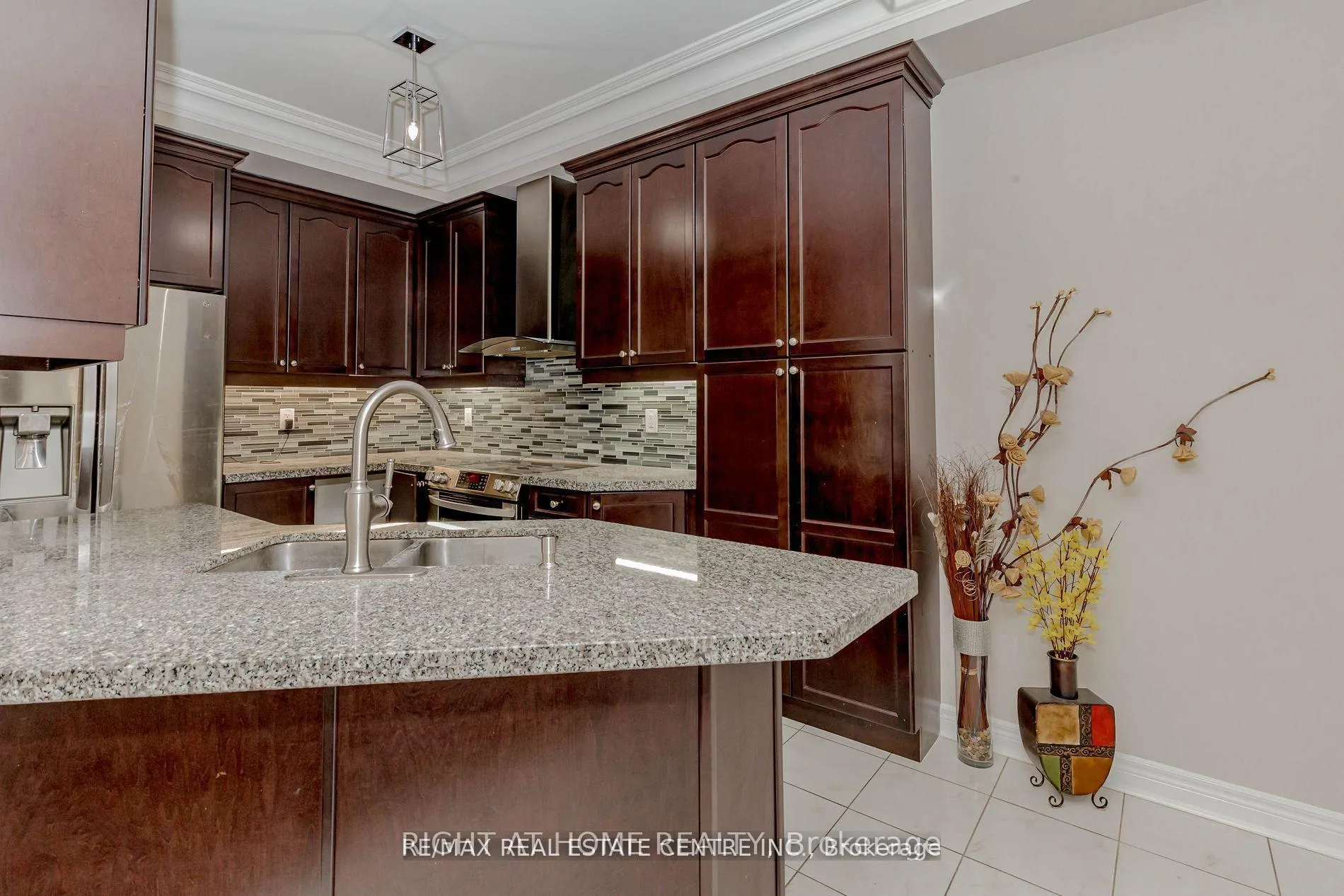 Photo 7 of Unit (Upper), 20 Gower Crescent, Brampton, Sandringham-Wellington — HOMEH