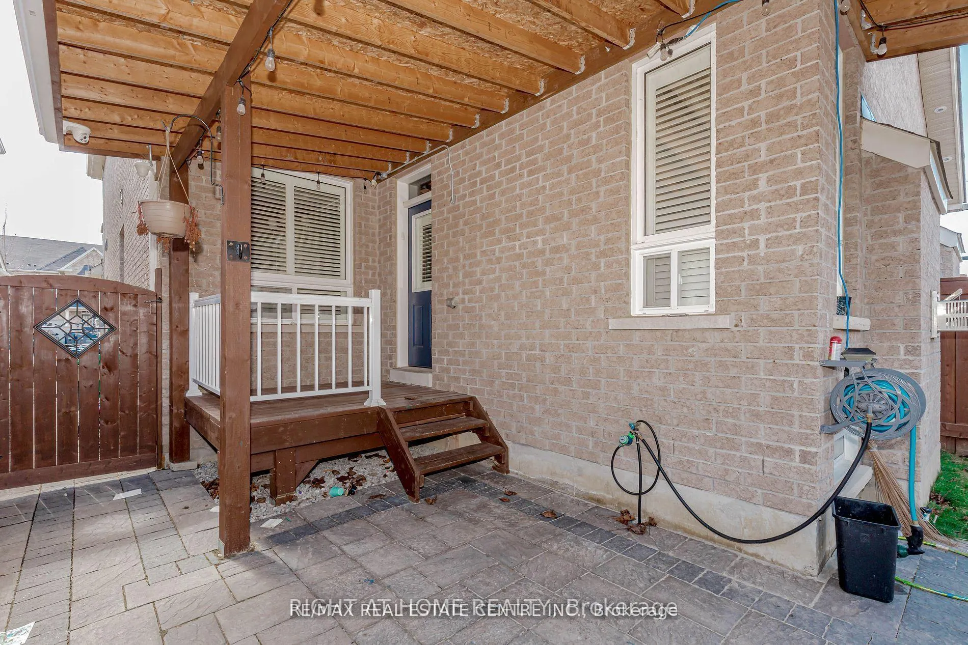 Photo 21 of Unit (Upper), 20 Gower Crescent, Brampton, Sandringham-Wellington — HOMEH