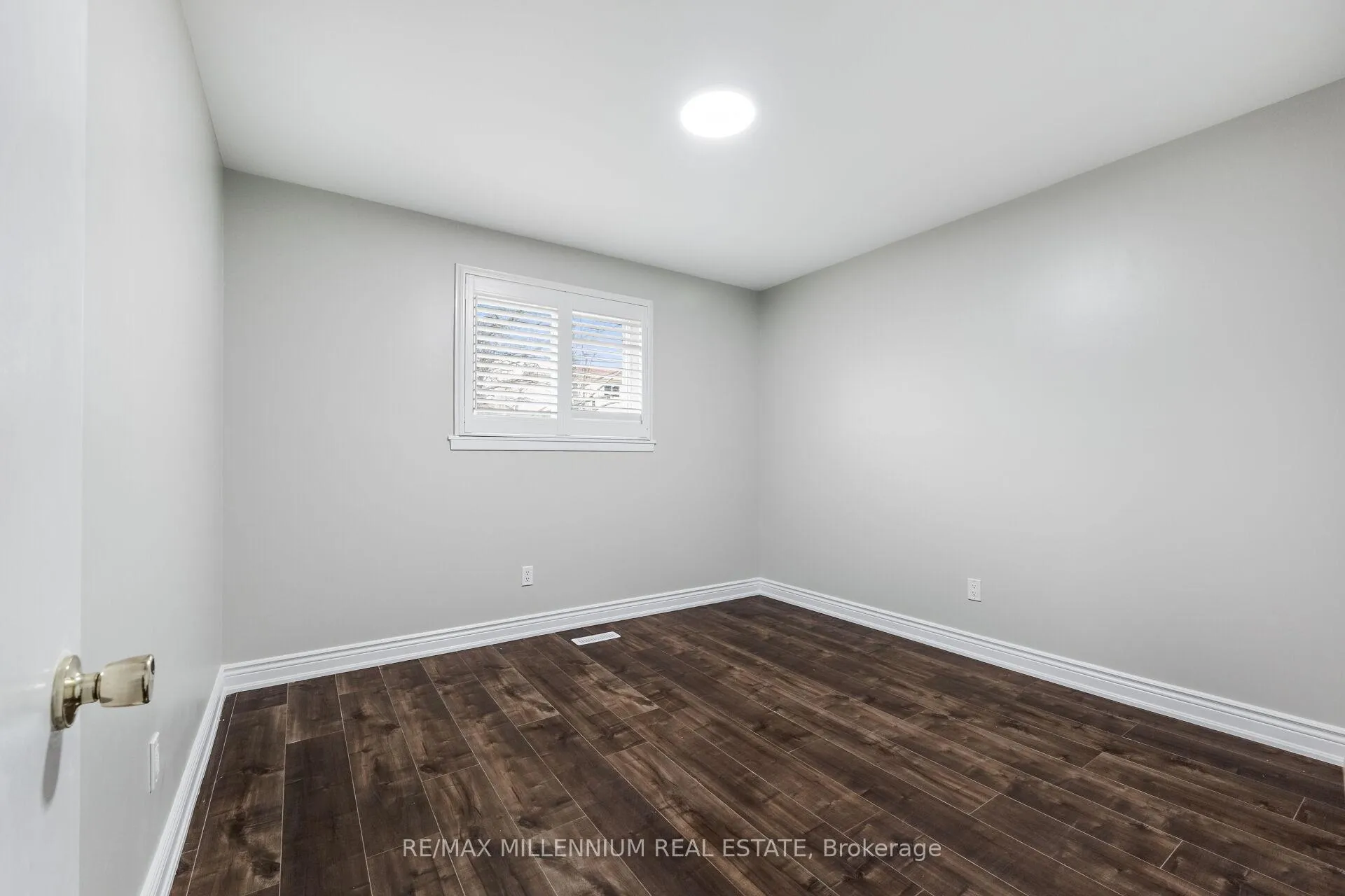 Photo 18 of 11 Beechwood Crescent, Brampton, Avondale — HOMEH