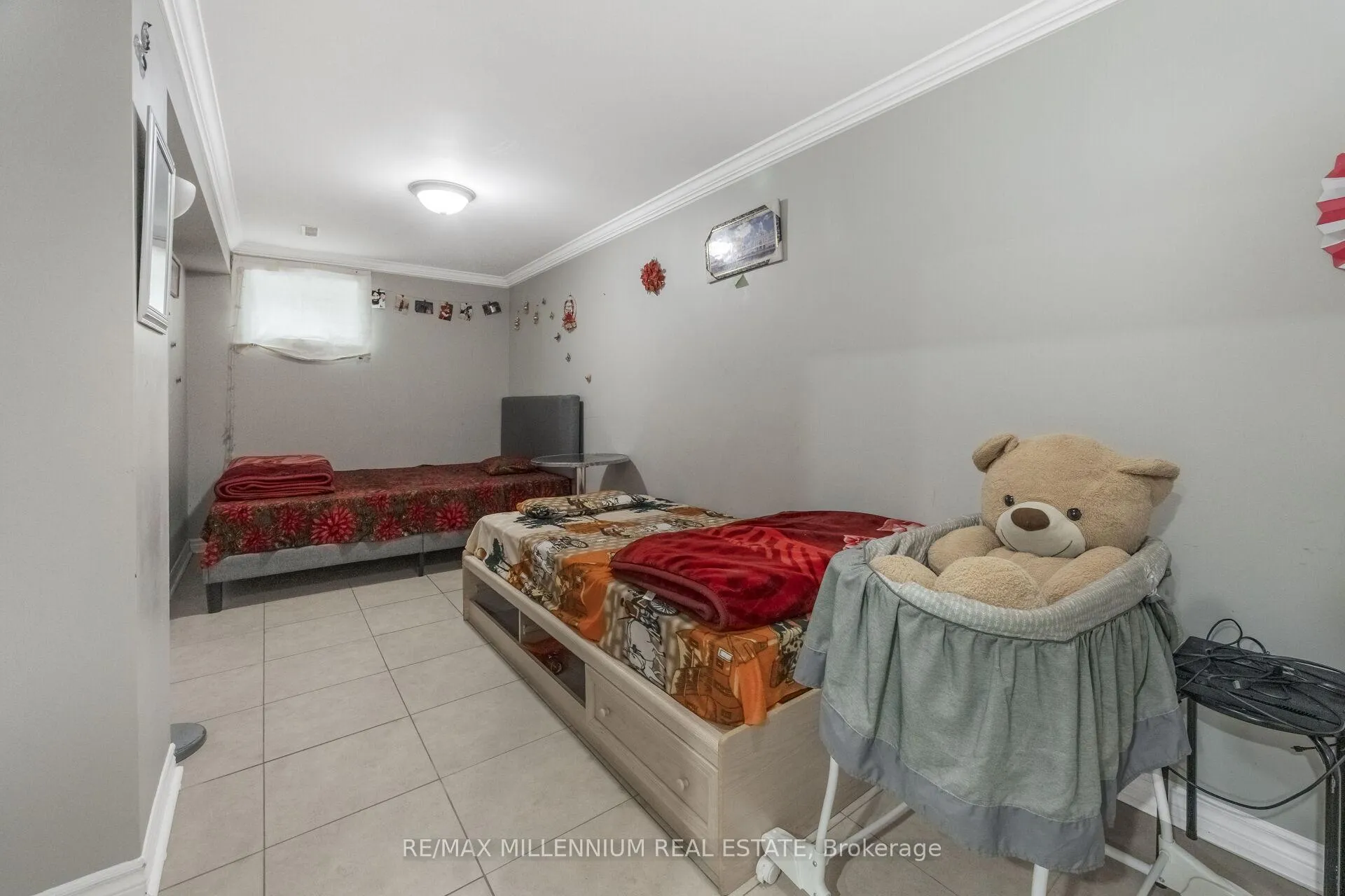 Photo 28 of 11 Beechwood Crescent, Brampton, Avondale — HOMEH