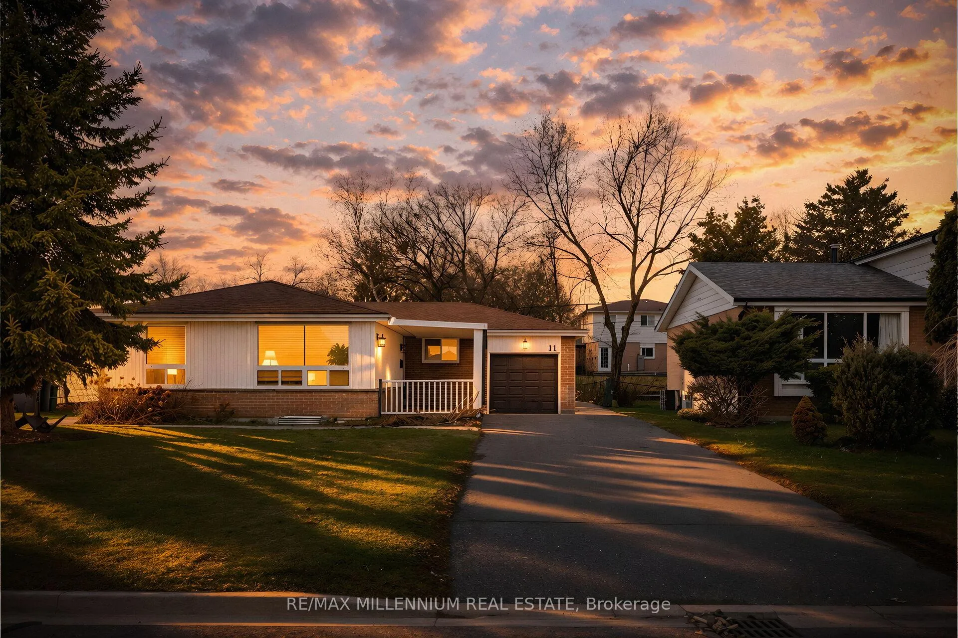 Photo 38 of 11 Beechwood Crescent, Brampton, Avondale — HOMEH