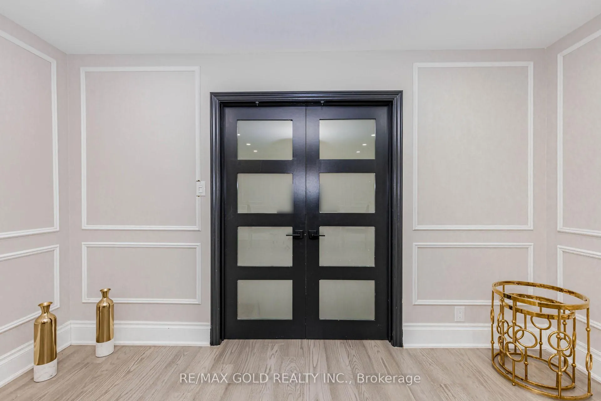 Photo 7 of 8892 Creditview Road, Brampton, Credit Valley — HOMEH