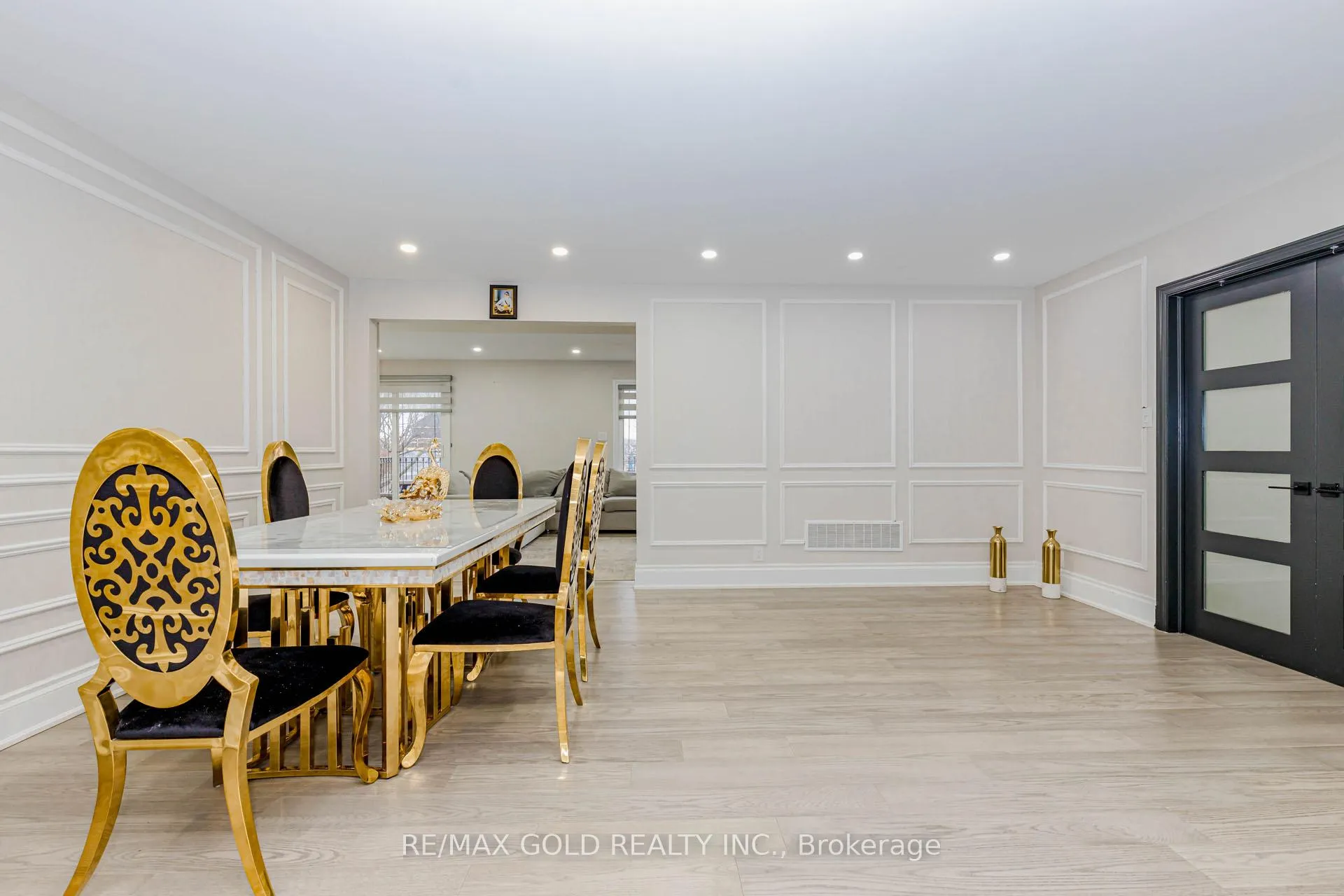 Photo 10 of 8892 Creditview Road, Brampton, Credit Valley — HOMEH