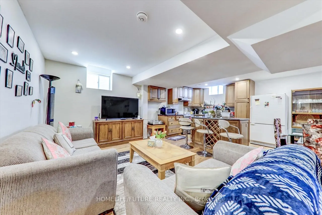 Photo 5 of Unit Bsmt, 58 Executive Court, Brampton, Sandringham-Wellington — HOMEH