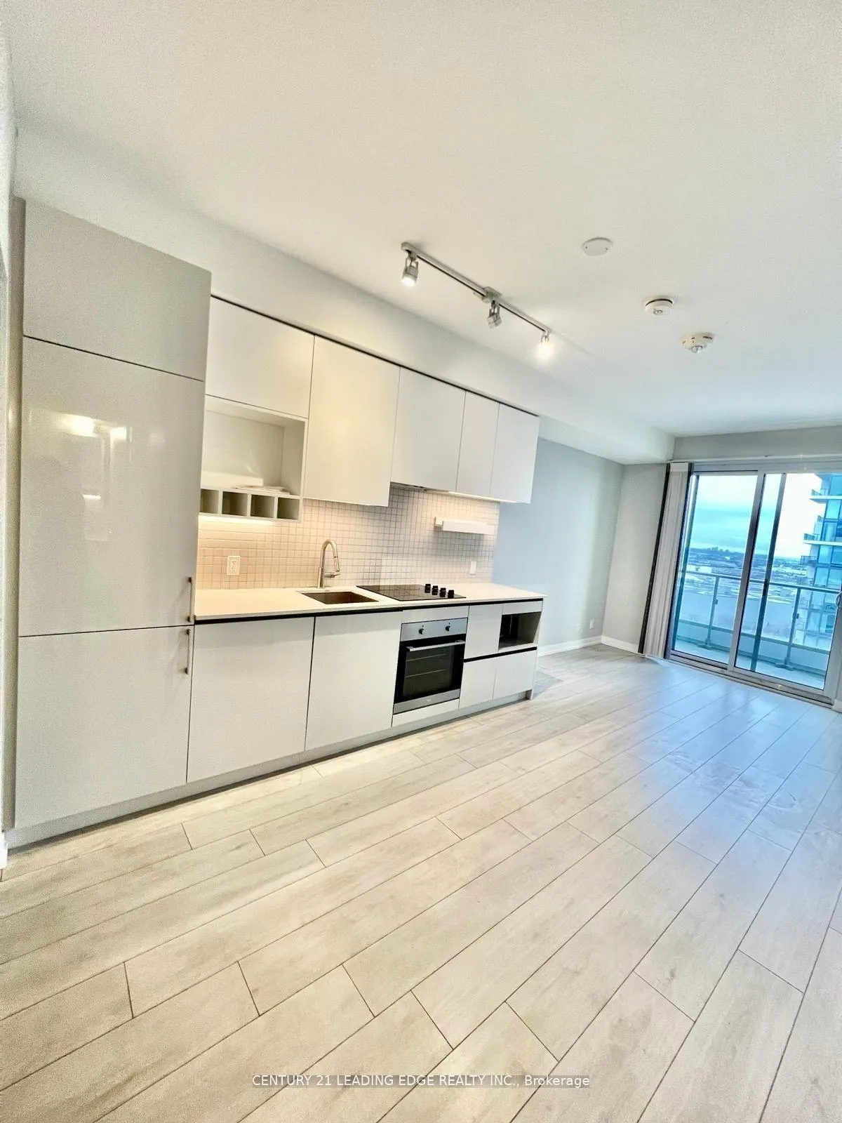 Photo 4 of Unit 2205, 950 Portage Parkway, Vaughan, Vaughan Corporate Centre — HOMEH