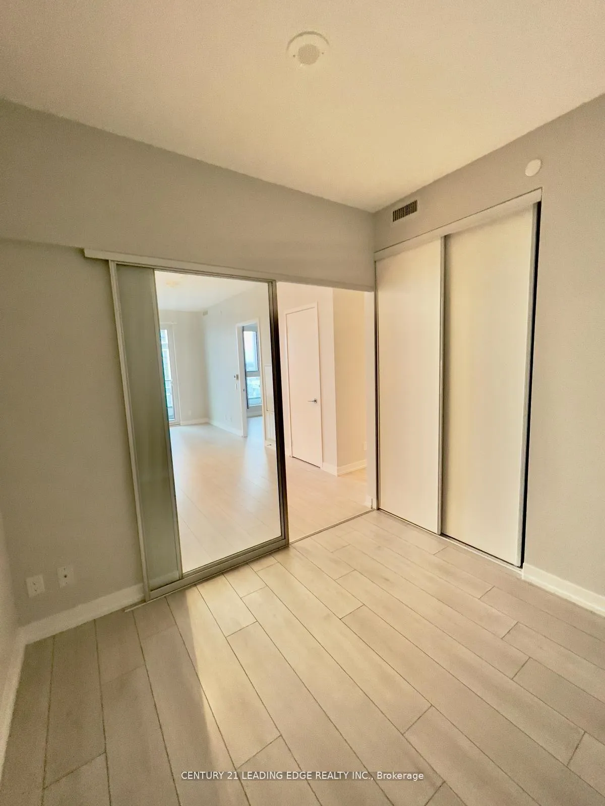 Photo 9 of Unit 2205, 950 Portage Parkway, Vaughan, Vaughan Corporate Centre — HOMEH