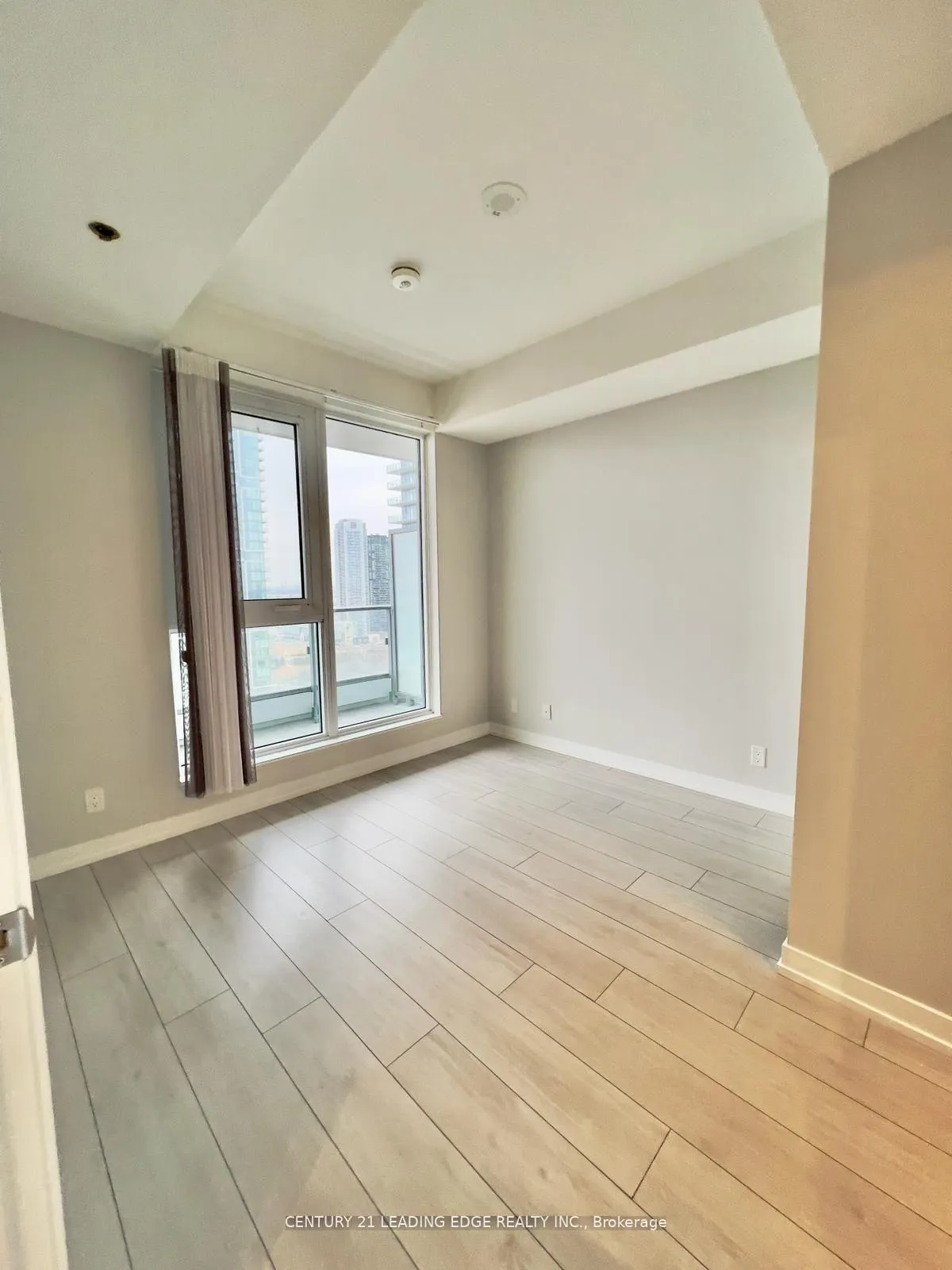 Photo 11 of Unit 2205, 950 Portage Parkway, Vaughan, Vaughan Corporate Centre — HOMEH
