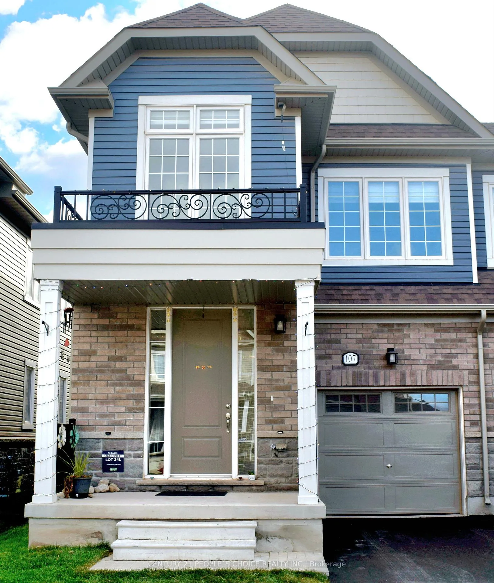 Front of 107 Molozzi Street