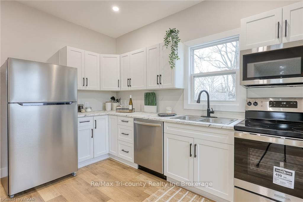 Photo 5 of 4537 Westchester Bourne, Thames Centre, Rural Thames Centre — HOMEH