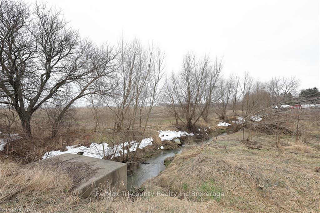 Photo 37 of 4537 Westchester Bourne, Thames Centre, Rural Thames Centre — HOMEH