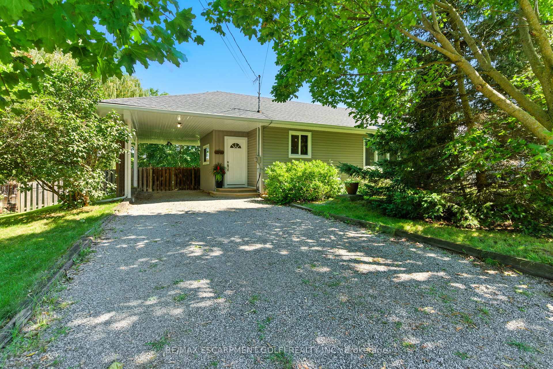 Photo 1 of 2340 Clifton Street, Thorold, Allanburg/Thorold South — HOMEH