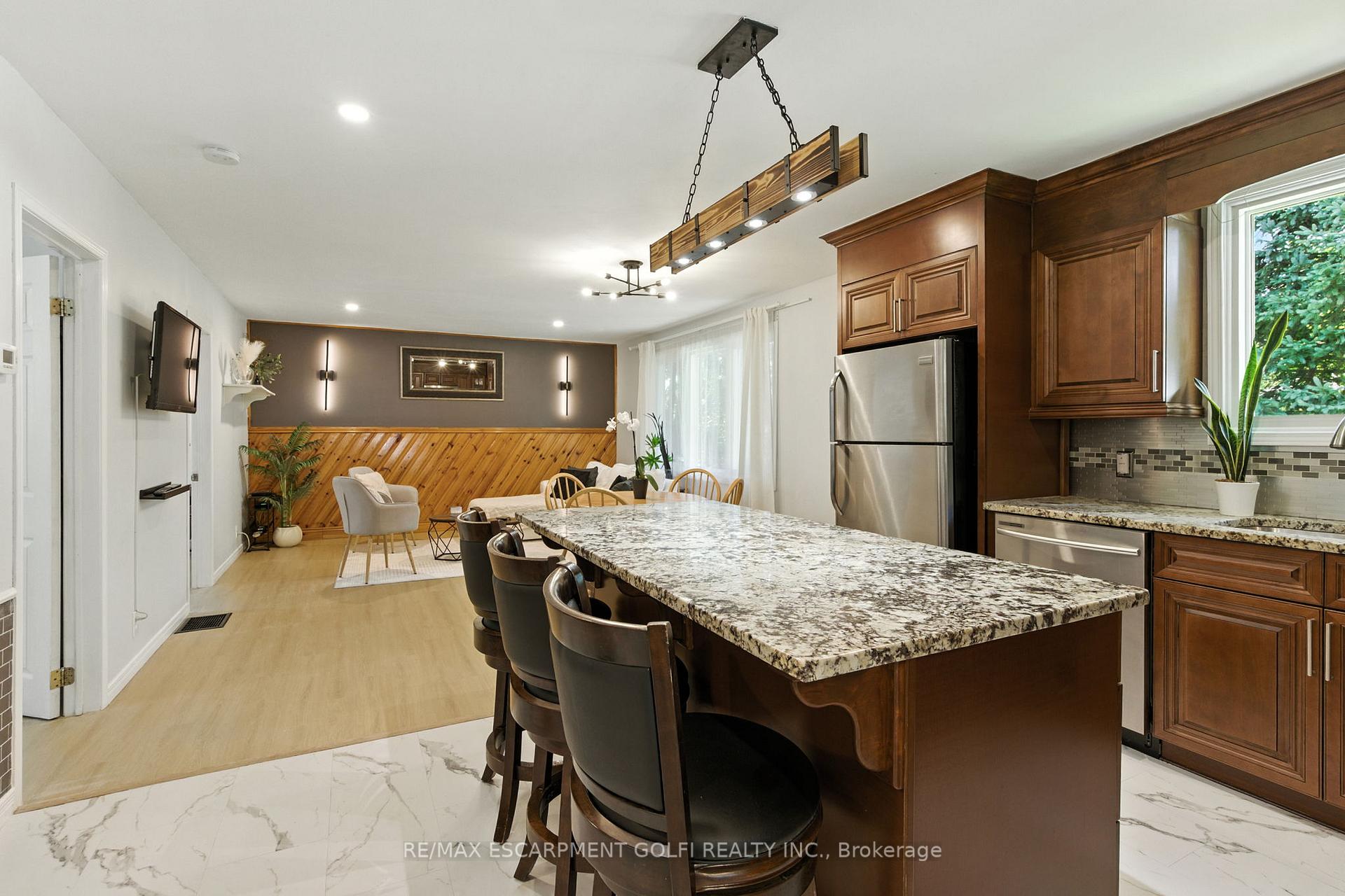 Photo 7 of 2340 Clifton Street, Thorold, Allanburg/Thorold South — HOMEH
