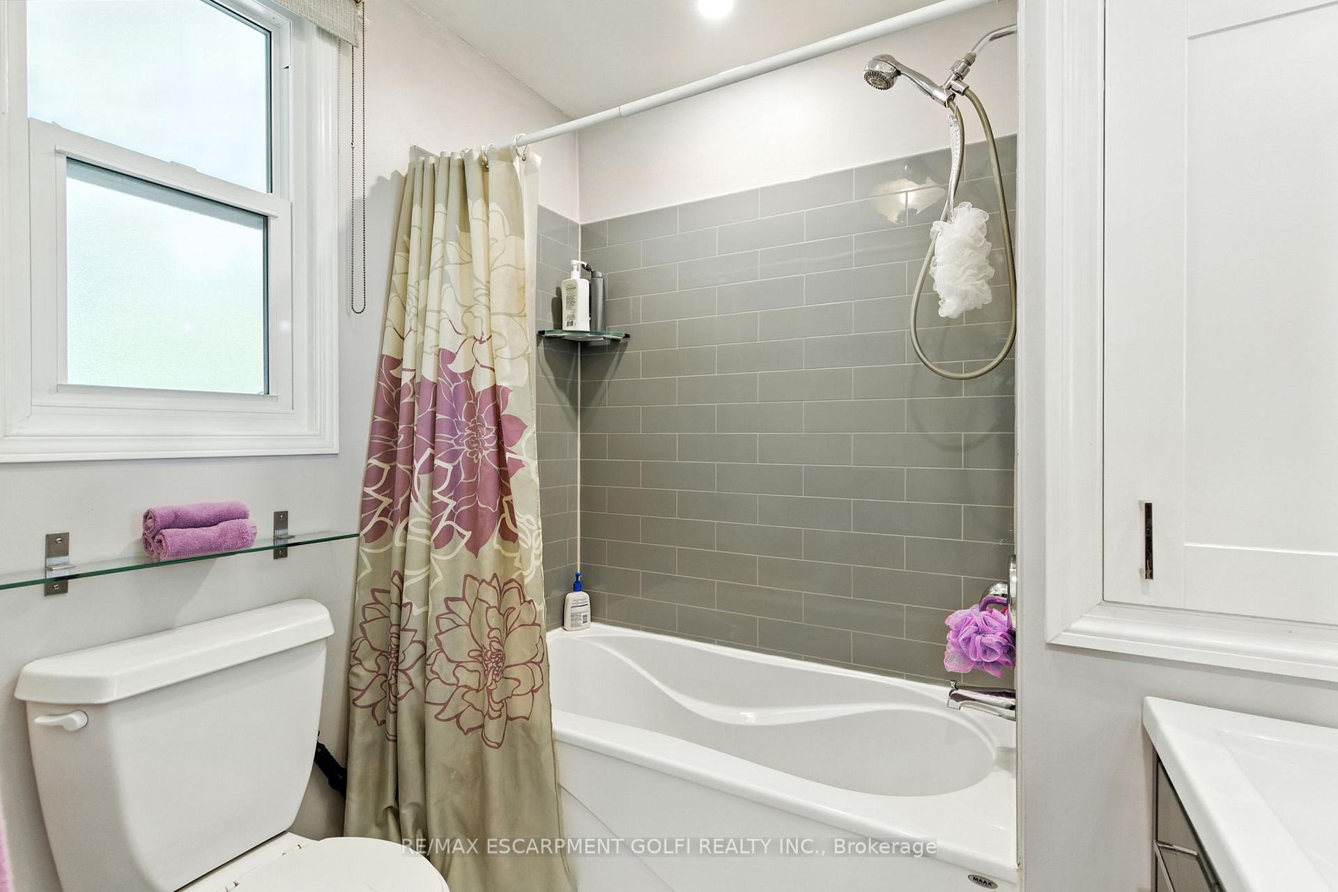 Photo 14 of 2340 Clifton Street, Thorold, Allanburg/Thorold South — HOMEH