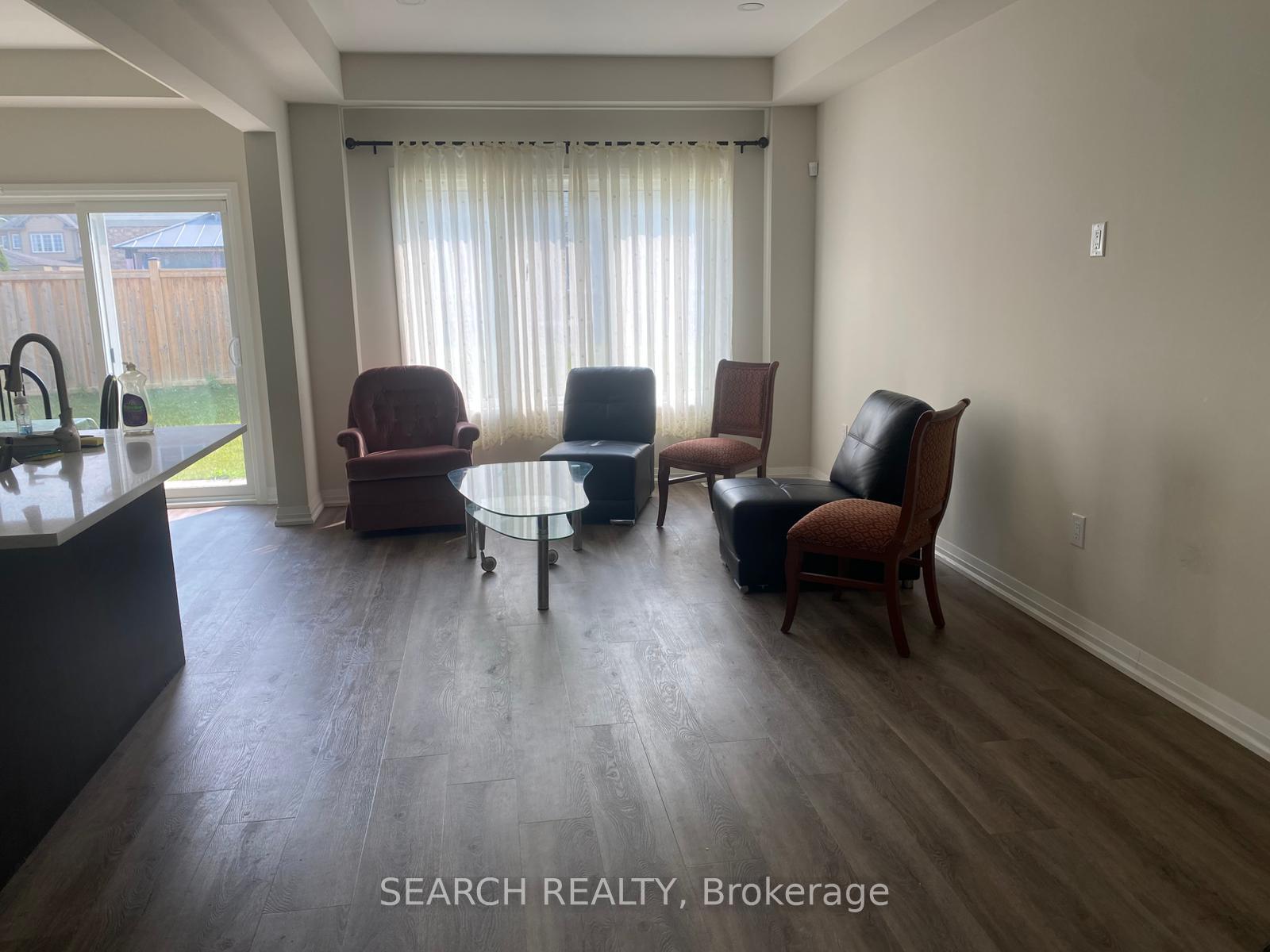 Photo 2 of 16 Bur Oak Drive, Thorold, Confederation Heights — HOMEH