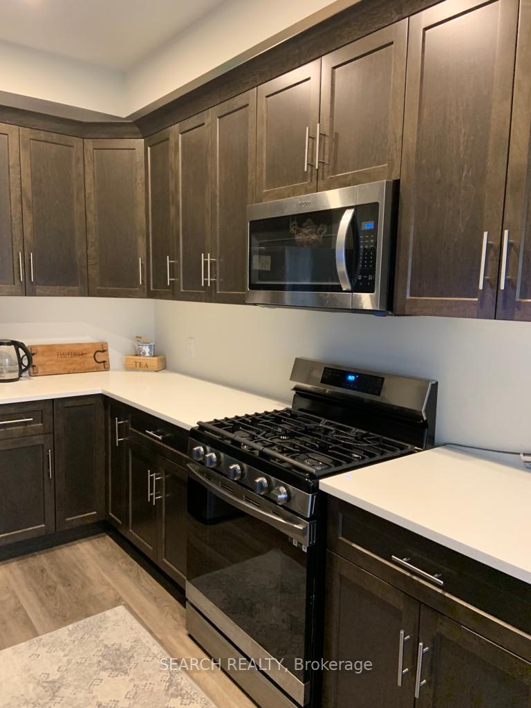 Photo 8 of 16 Bur Oak Drive, Thorold, Confederation Heights — HOMEH