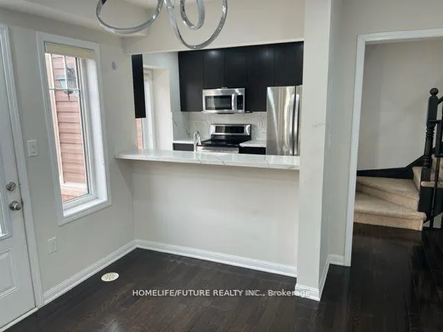 Photo 9 of 21 Arnprior Road, Brampton, Northwest Brampton — HOMEH