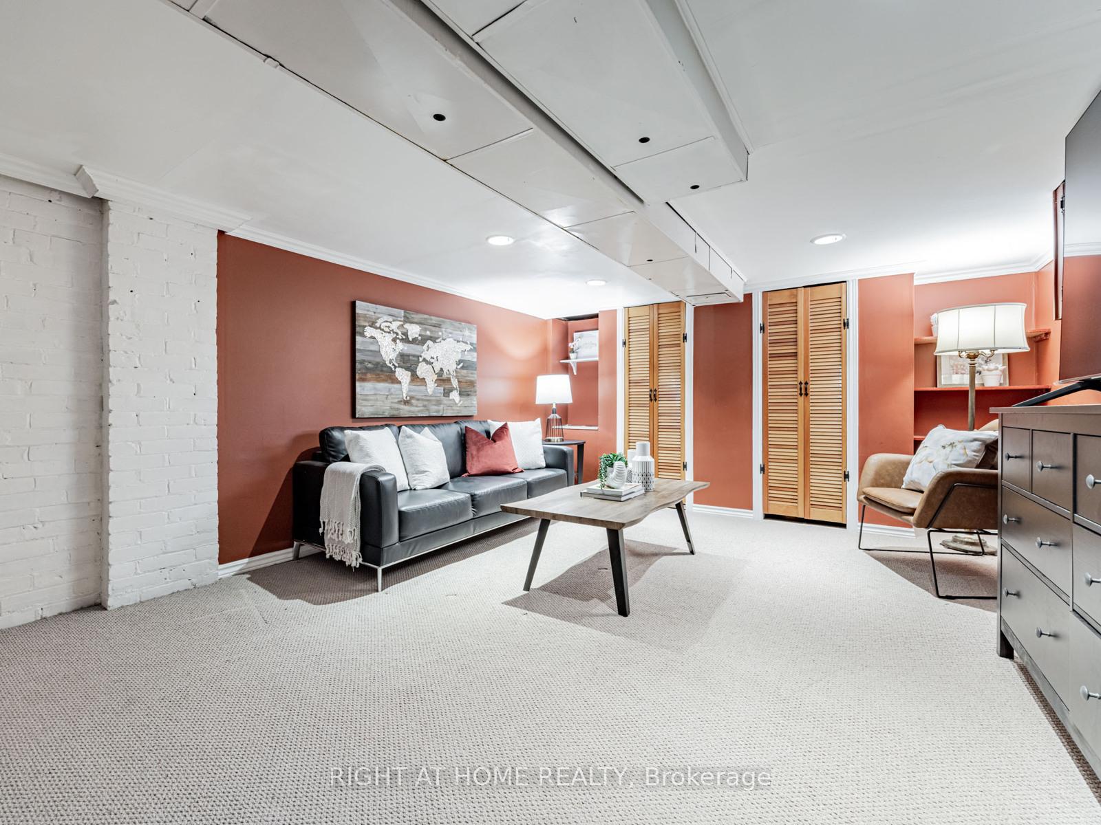 Photo 22 of 33 Wiley Avenue, Toronto, Danforth Village-East York — HOMEH