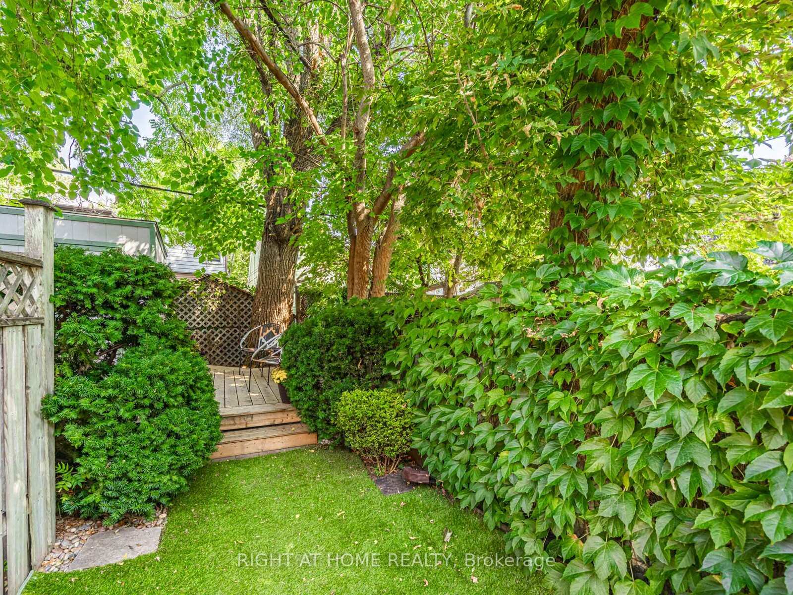 Photo 27 of 33 Wiley Avenue, Toronto, Danforth Village-East York — HOMEH