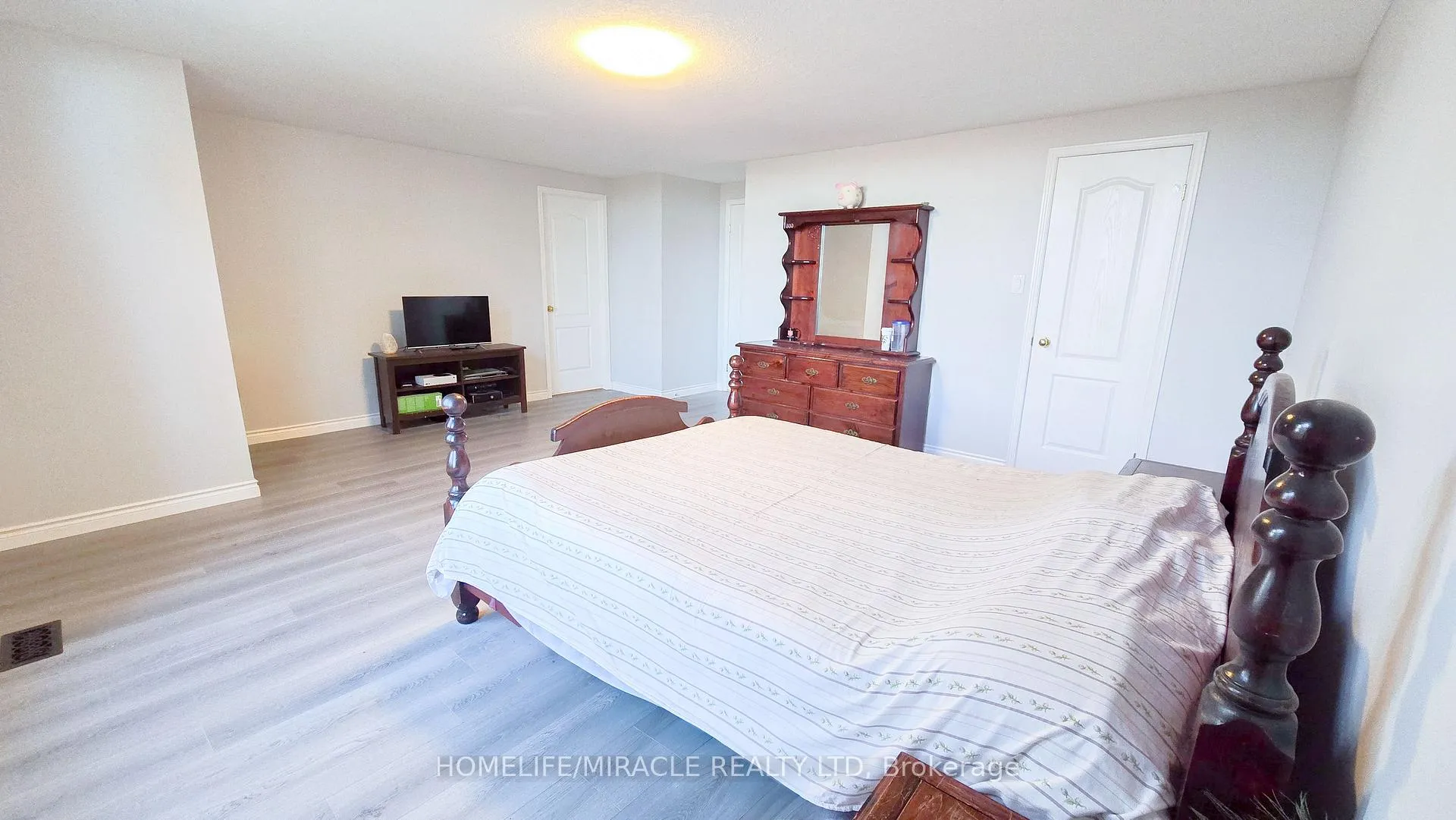 Photo 15 of 22 Rockwood Road, Kitchener — HOMEH