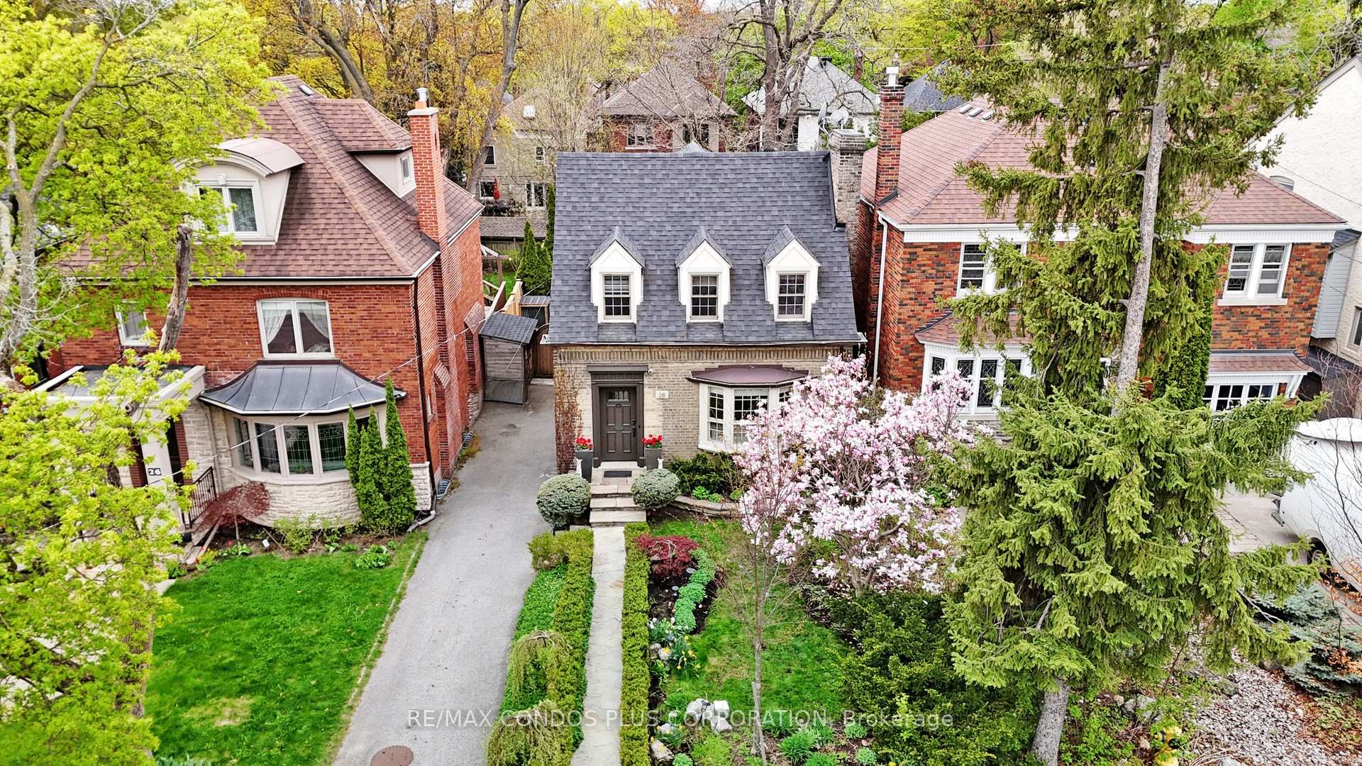 Photo 2 of 28 Elmsthorpe Avenue, Toronto, Forest Hill South — HOMEH