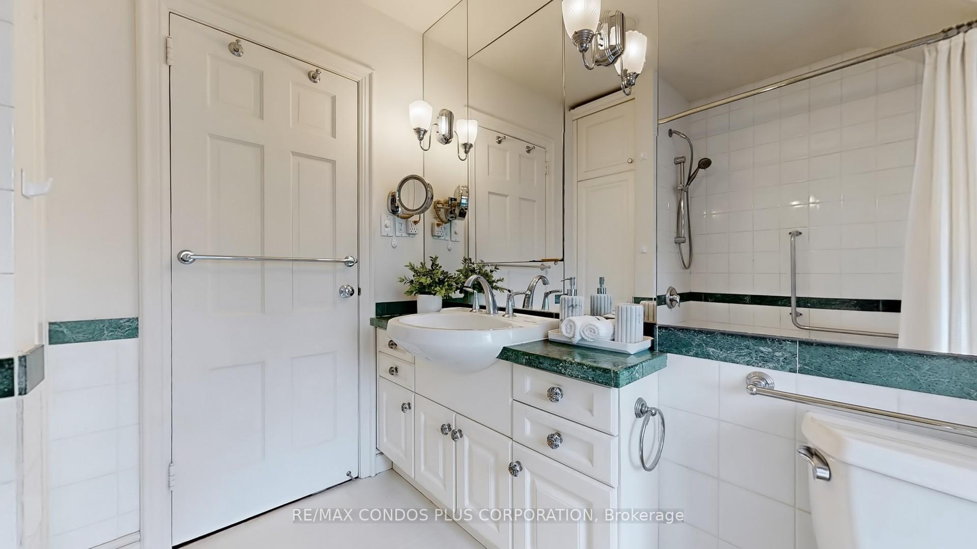 Photo 26 of 28 Elmsthorpe Avenue, Toronto, Forest Hill South — HOMEH