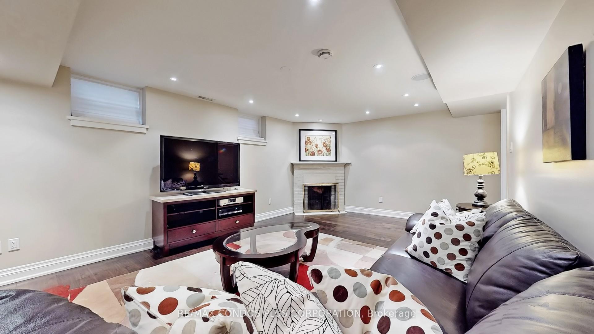 Photo 27 of 28 Elmsthorpe Avenue, Toronto, Forest Hill South — HOMEH