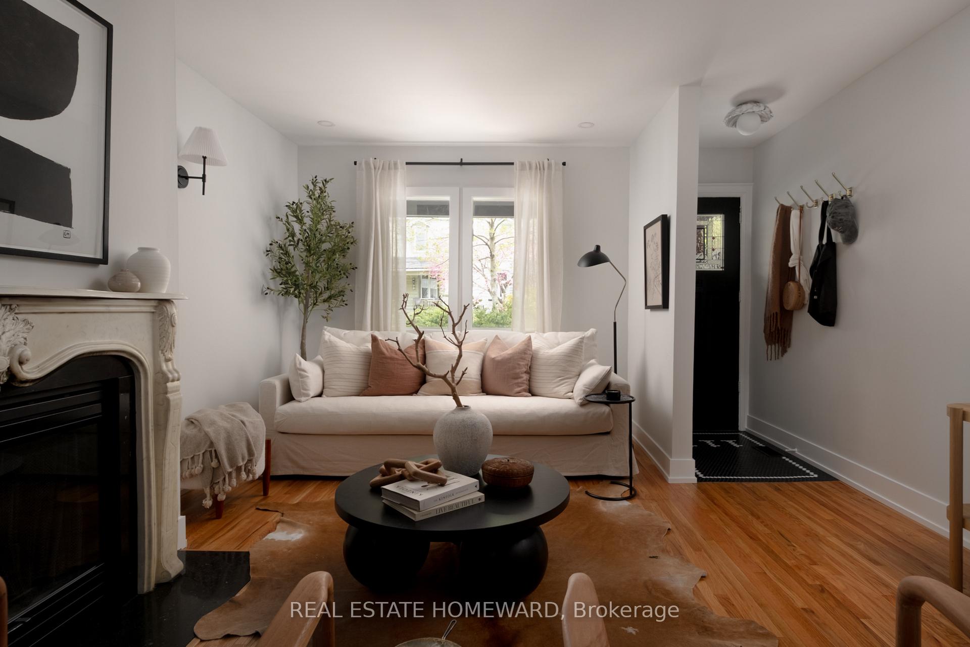 Photo 6 of 111 Sparkhall Avenue, Toronto, North Riverdale — HOMEH