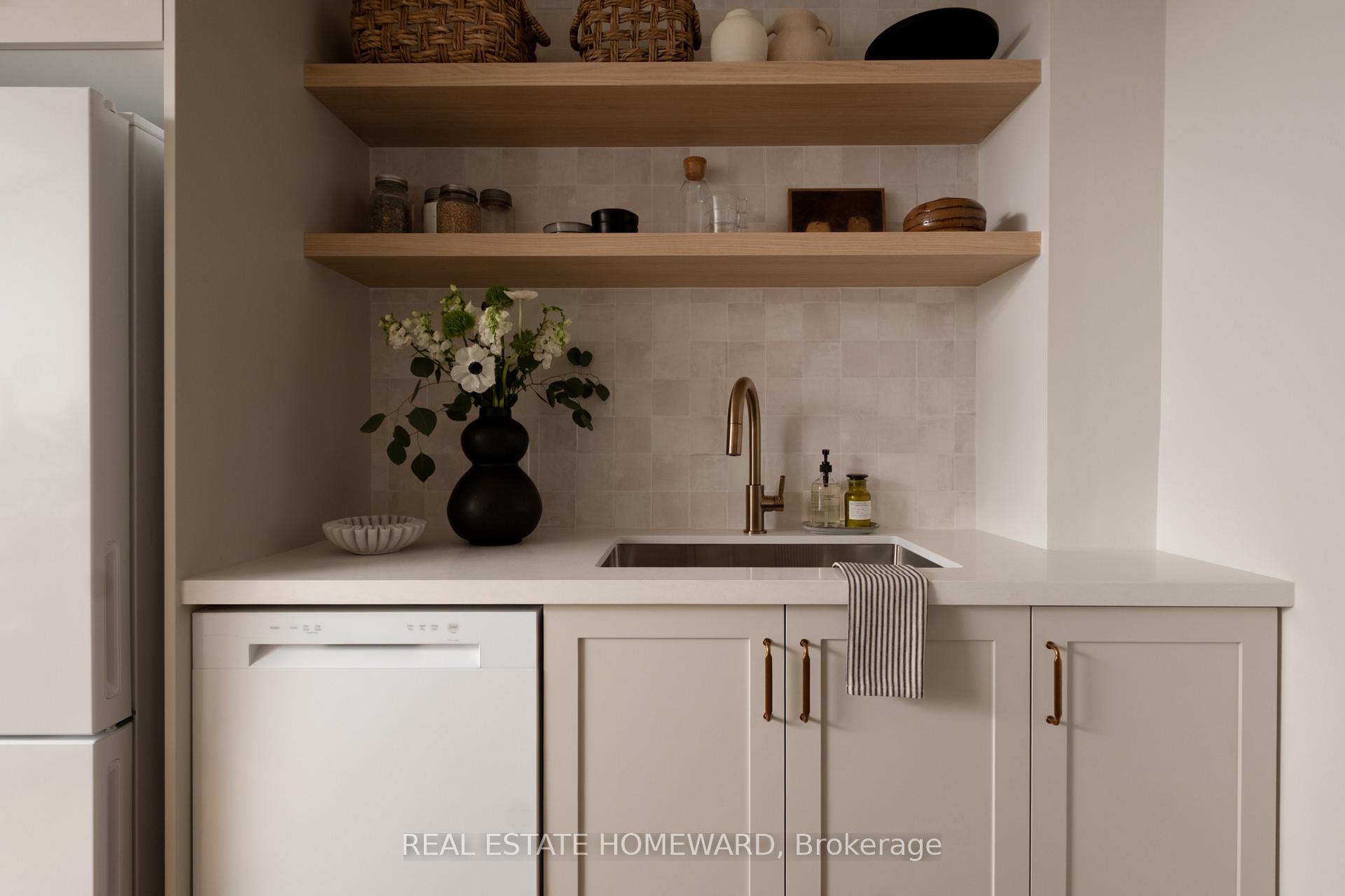 Photo 14 of 111 Sparkhall Avenue, Toronto, North Riverdale — HOMEH
