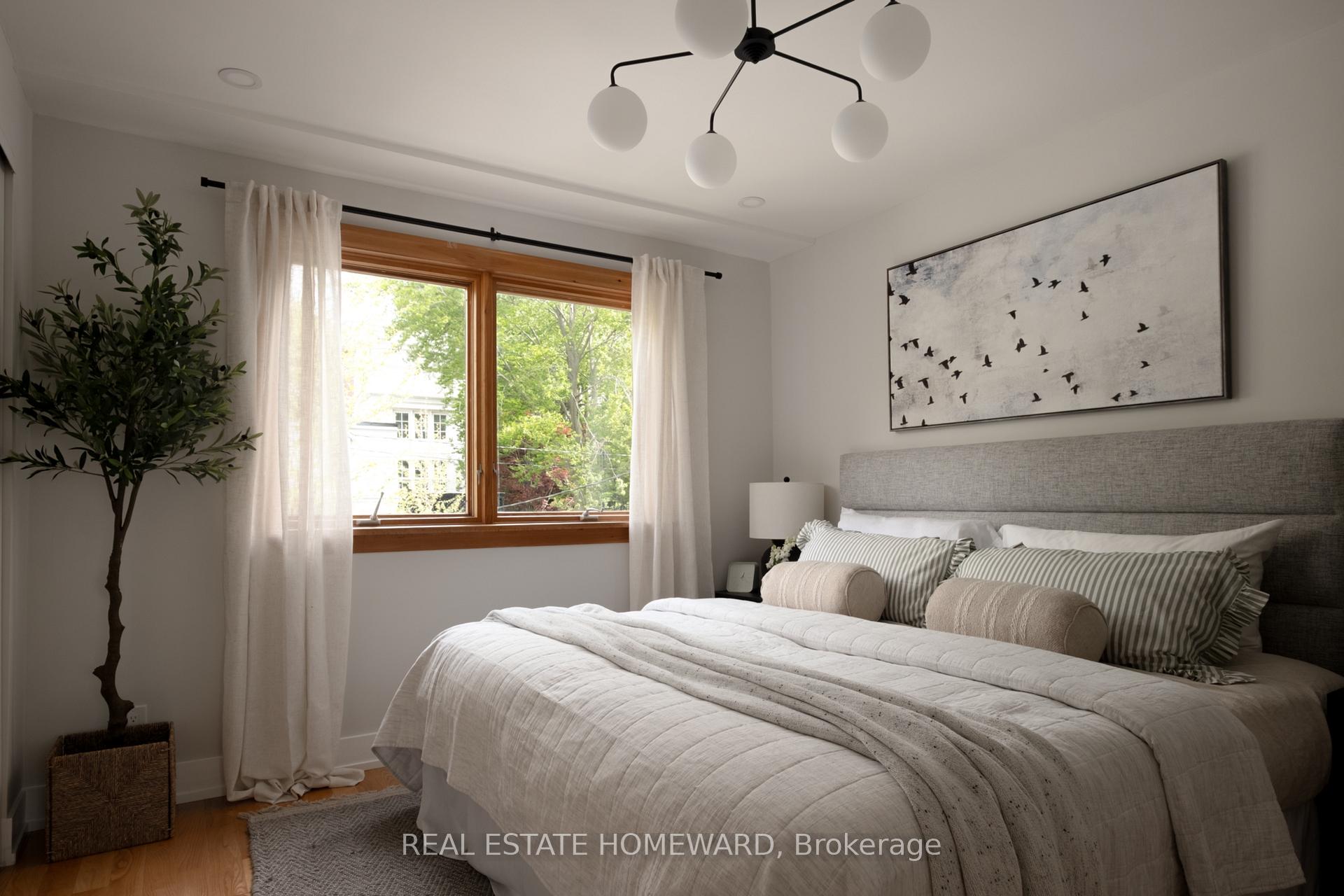 Photo 21 of 111 Sparkhall Avenue, Toronto, North Riverdale — HOMEH