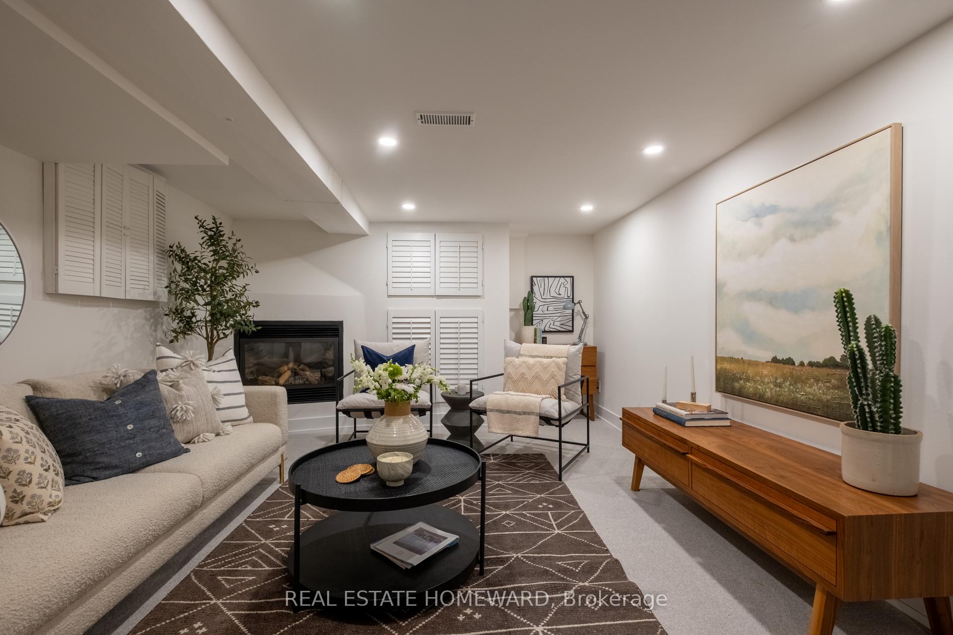 Photo 32 of 111 Sparkhall Avenue, Toronto, North Riverdale — HOMEH