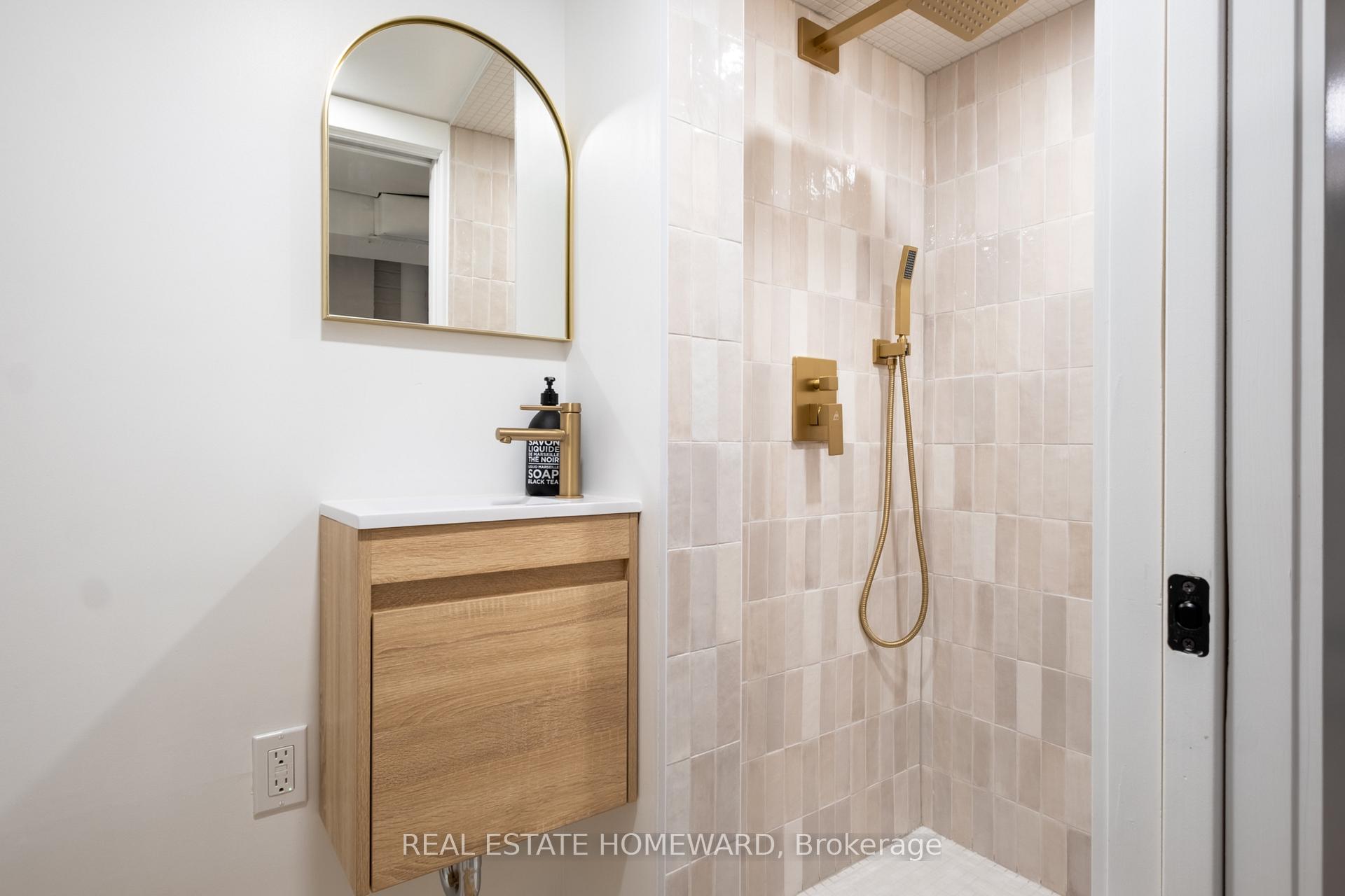 Photo 34 of 111 Sparkhall Avenue, Toronto, North Riverdale — HOMEH