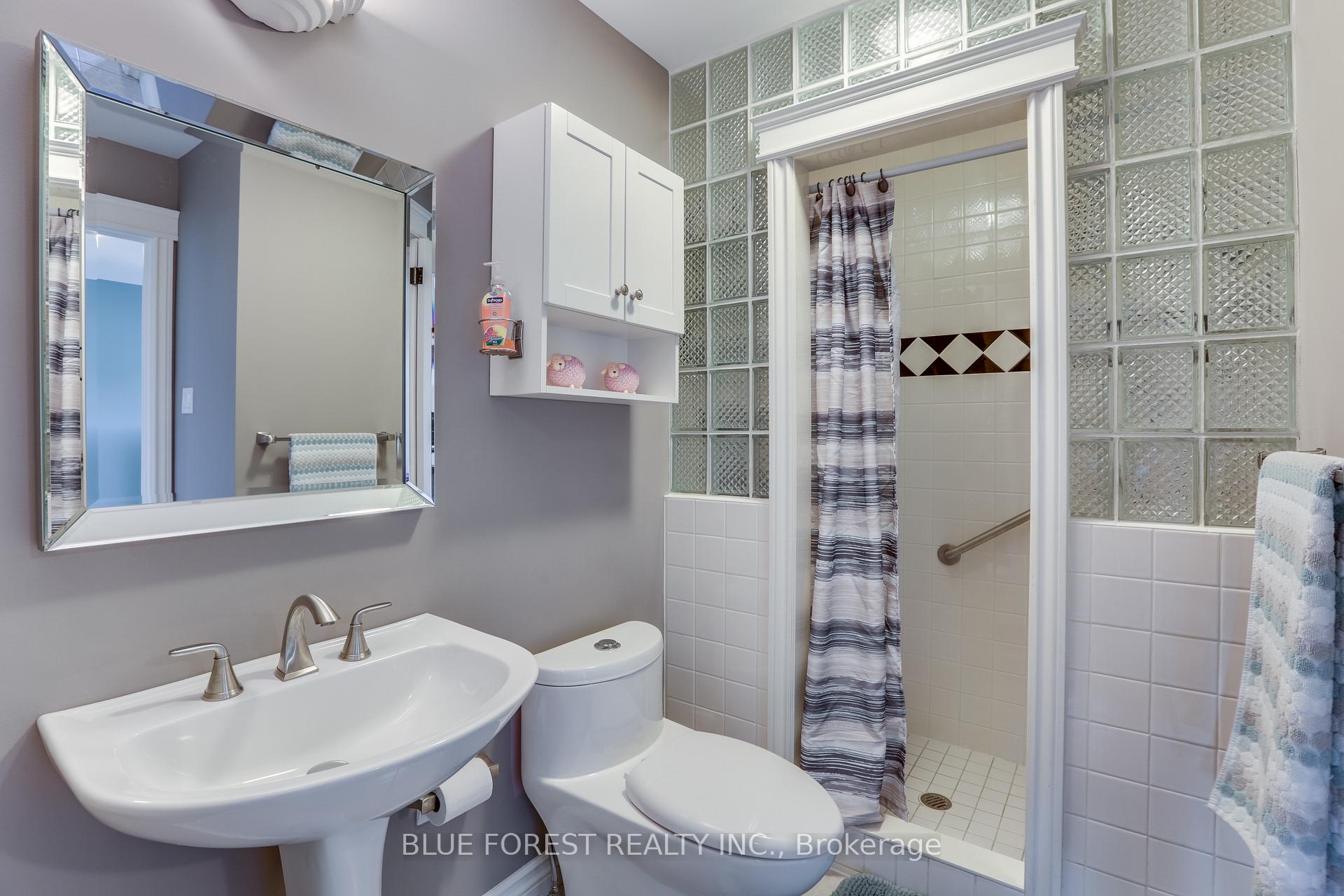 Photo 8 of 1 Meadowbrook Lane, Thames Centre, Thorndale — HOMEH
