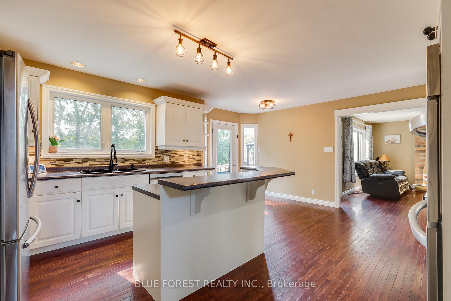 Photo 10 of 1 Meadowbrook Lane, Thames Centre, Thorndale — HOMEH