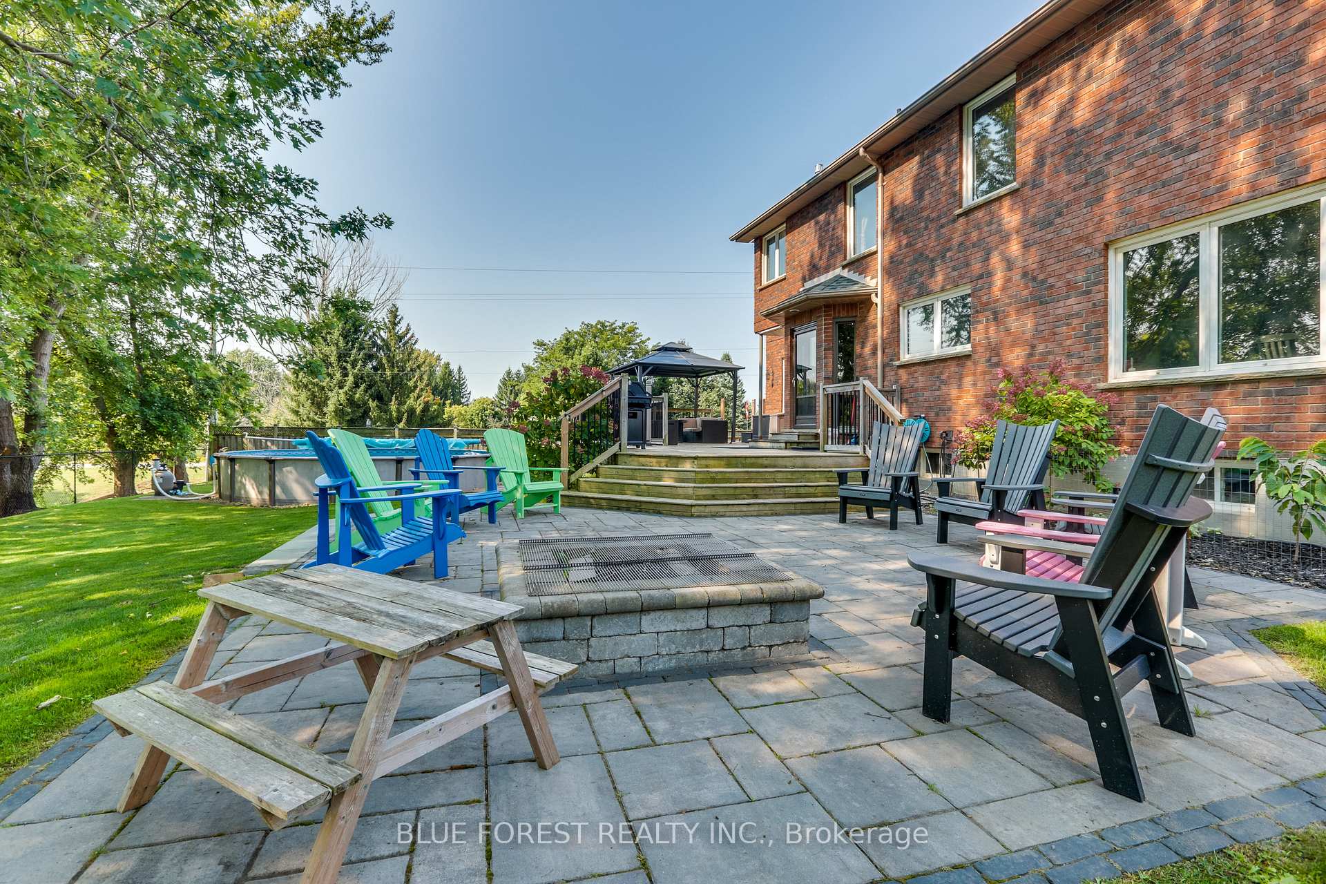 Photo 30 of 1 Meadowbrook Lane, Thames Centre, Thorndale — HOMEH