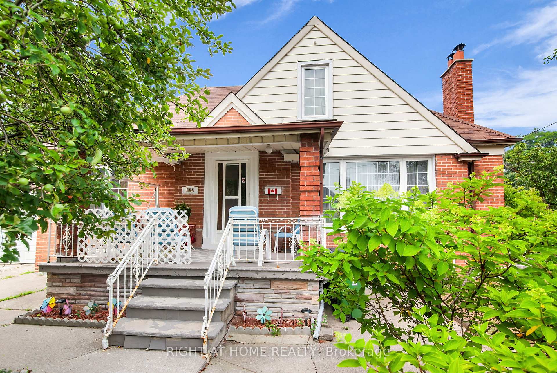 Photo 1 of 344 Linsmore Crescent, Toronto, East York — HOMEH