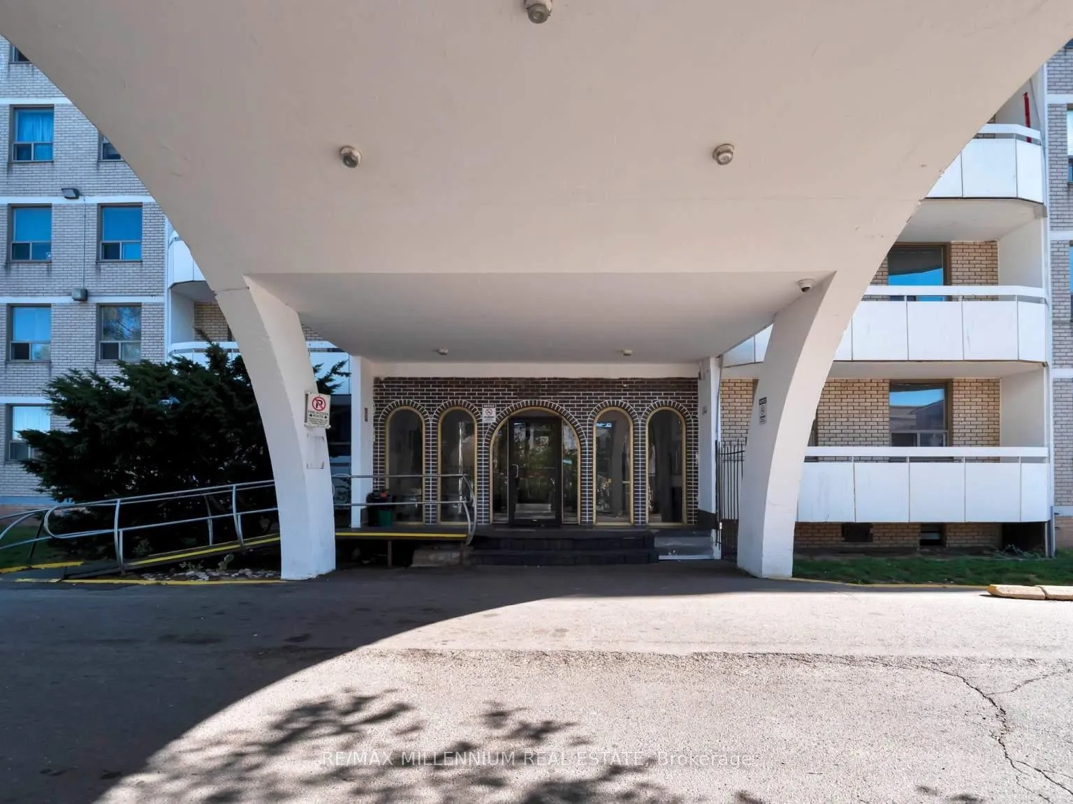 Photo 2 of Unit 1107, 221 Melvin Avenue, Hamilton, McQuesten — HOMEH
