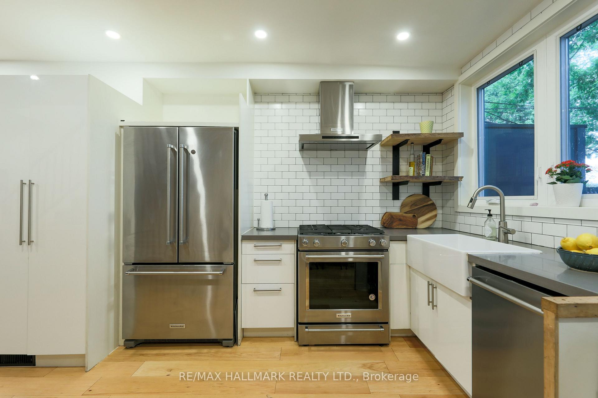 Photo 12 of 39 Seymour Avenue, Toronto, Blake-Jones — HOMEH