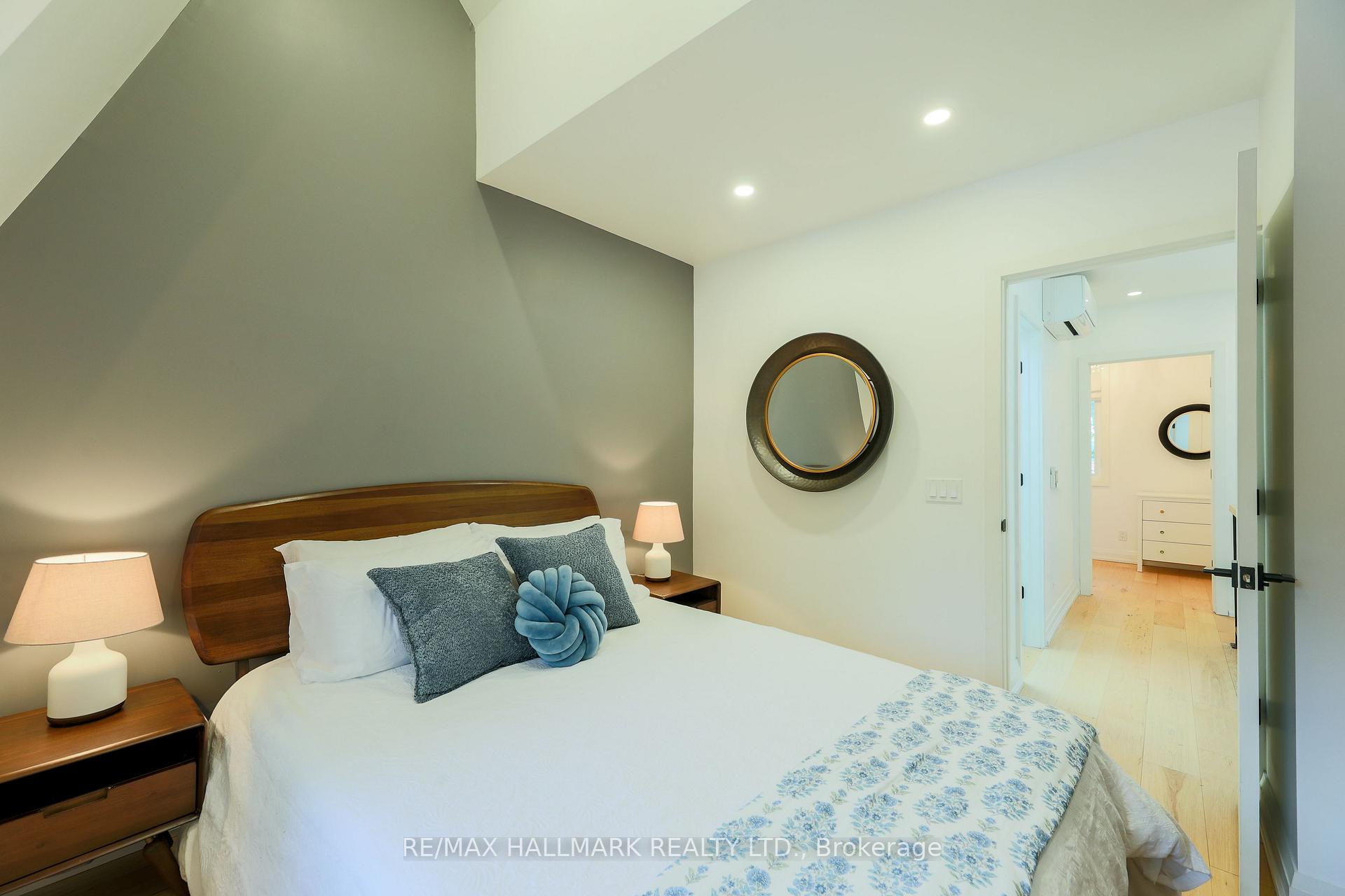 Photo 23 of 39 Seymour Avenue, Toronto, Blake-Jones — HOMEH