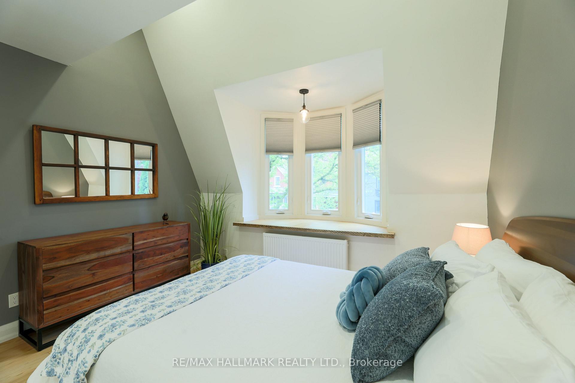 Photo 25 of 39 Seymour Avenue, Toronto, Blake-Jones — HOMEH