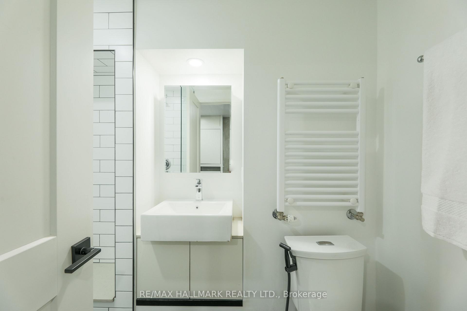 Photo 30 of 39 Seymour Avenue, Toronto, Blake-Jones — HOMEH