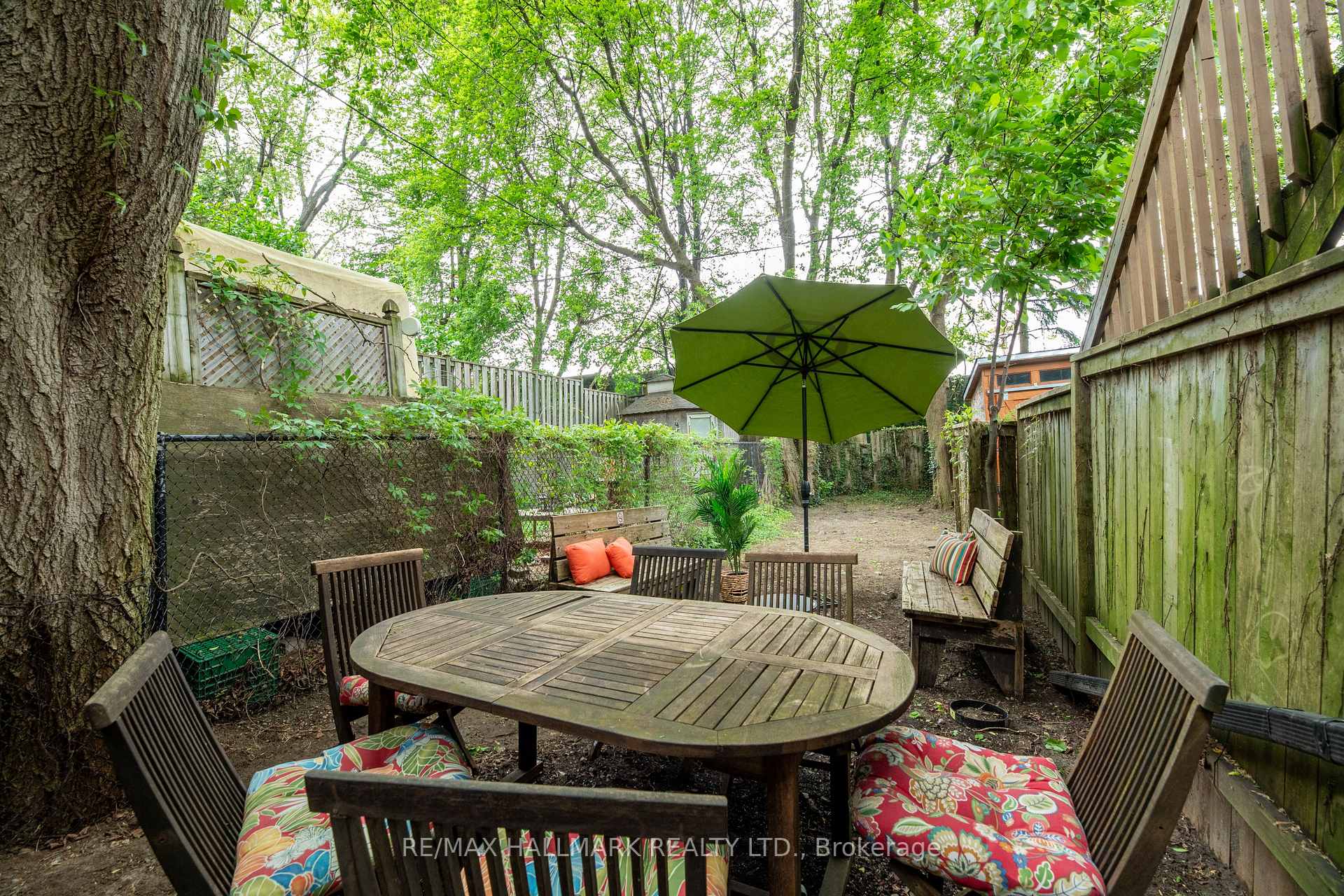 Photo 37 of 39 Seymour Avenue, Toronto, Blake-Jones — HOMEH