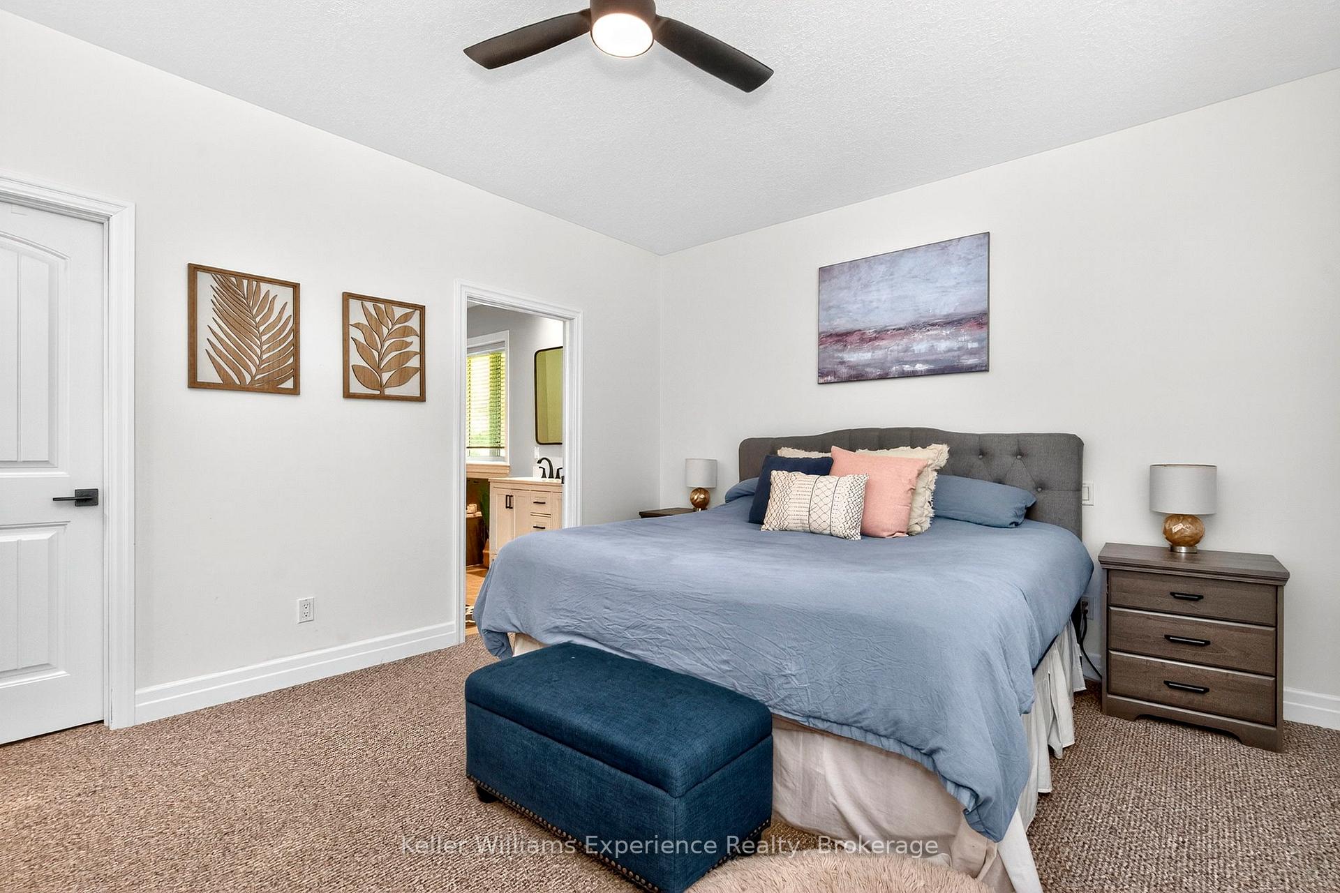 Photo 12 of 94 Windermere Circle, Tay, Rural Tay — HOMEH