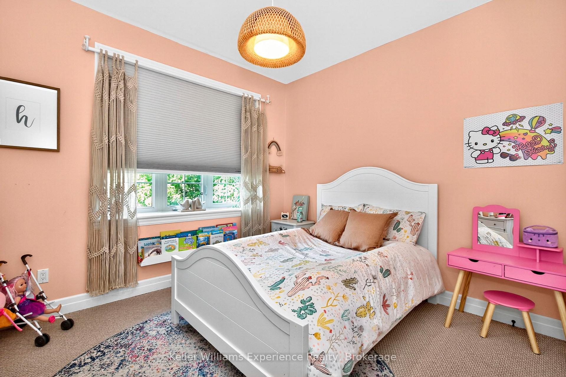 Photo 15 of 94 Windermere Circle, Tay, Rural Tay — HOMEH